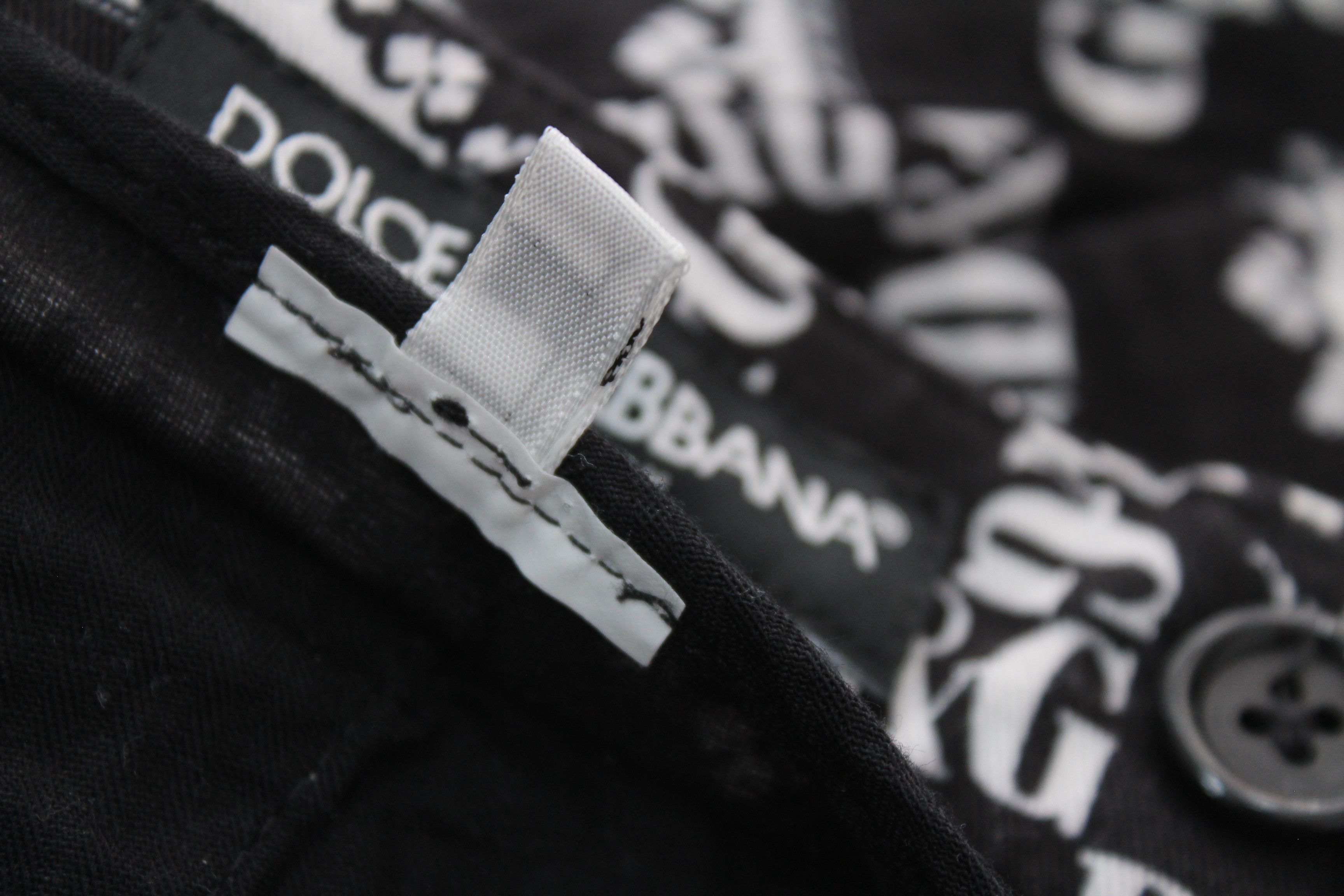 Dolce & Gabbana Dolce & Gabbana All-Over Logo Crown Print Shorts IT 44 / 28 Size US 28 / EU 44 - 13 Thumbnail