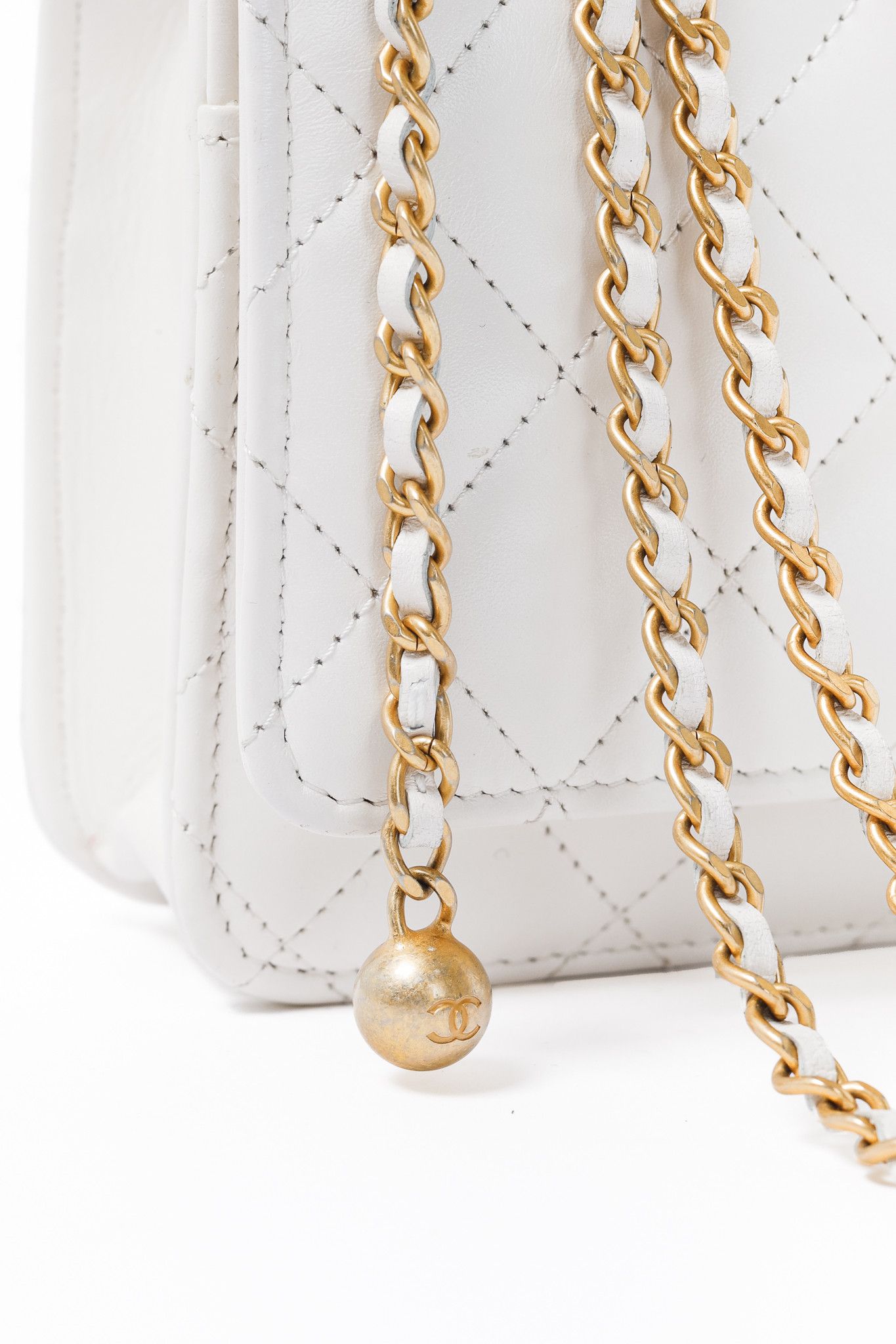 Chanel Chanel Pearl Crush Quilted Lambskin Leather Wallet on Chain Size ONE SIZE - 8 Thumbnail