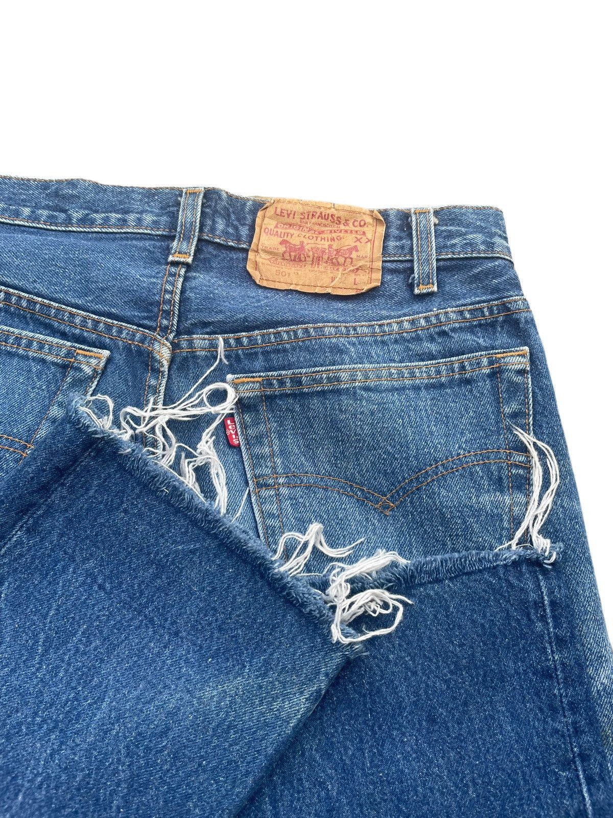 Levi's × Vintage Vintage 1989 Levis 501 XX e Distresed Size US 31 - 12 Thumbnail