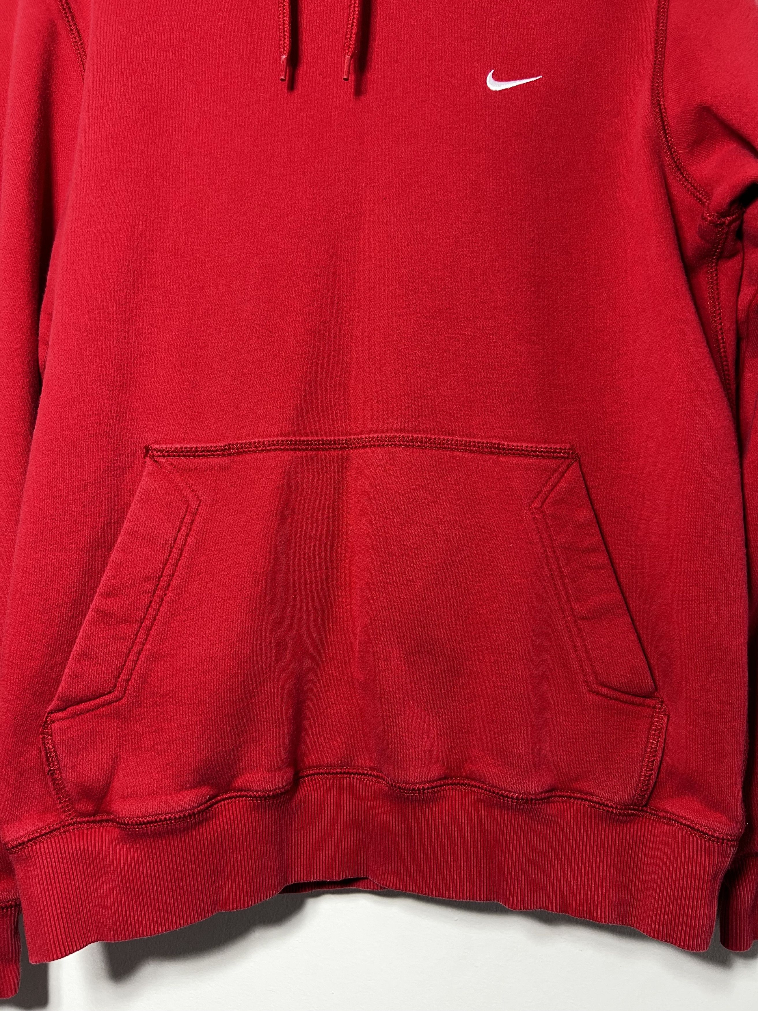 Nike Vintage Red Nike Swish Logo Pullover Hoodie Sweater Size US M / EU 48-50 / 2 - 3 Thumbnail