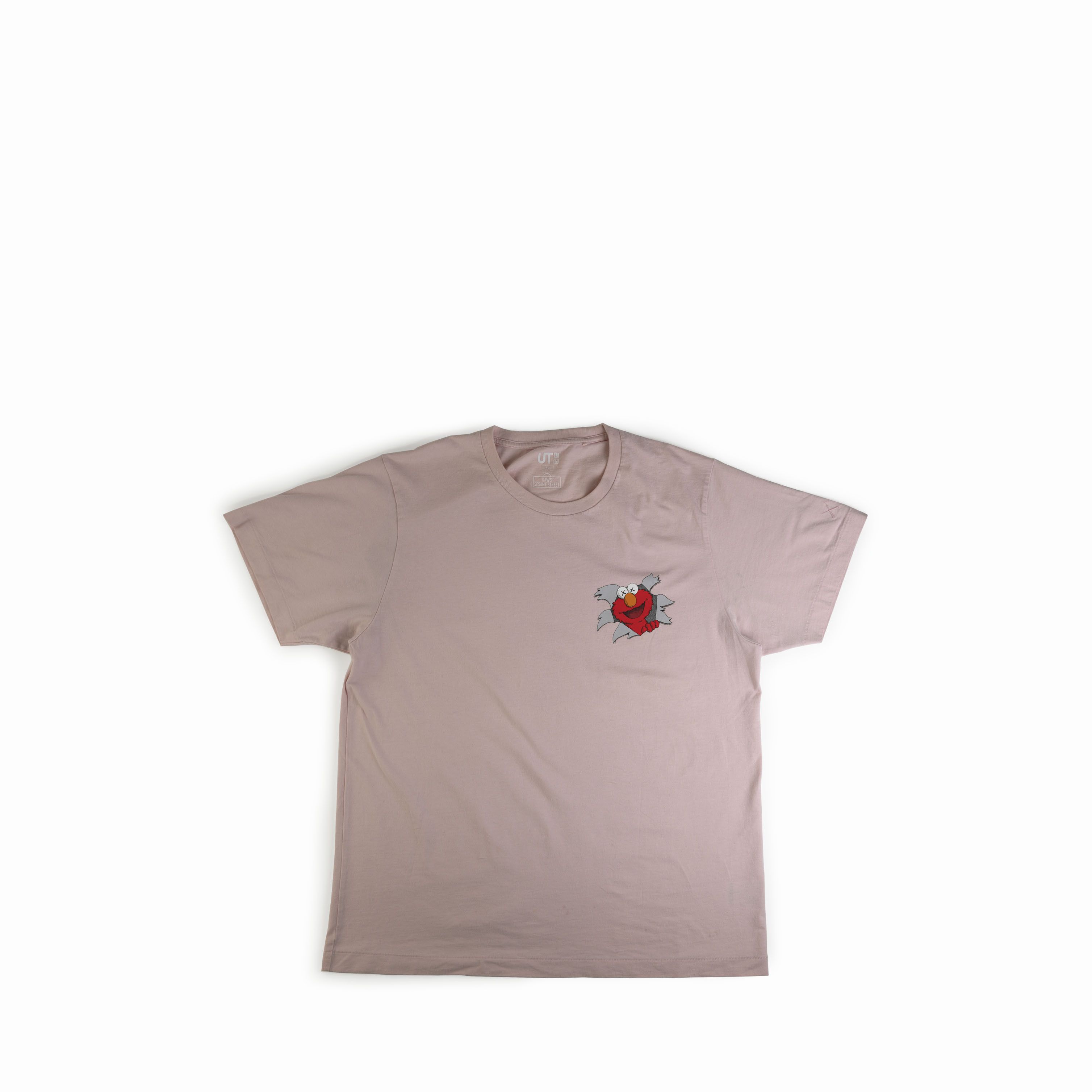 Kaws × Uniqlo Kaws Uniqlo Sesame Street Elmo Tee Shirt Size US XL / EU 56 / 4 - 1 Thumbnail