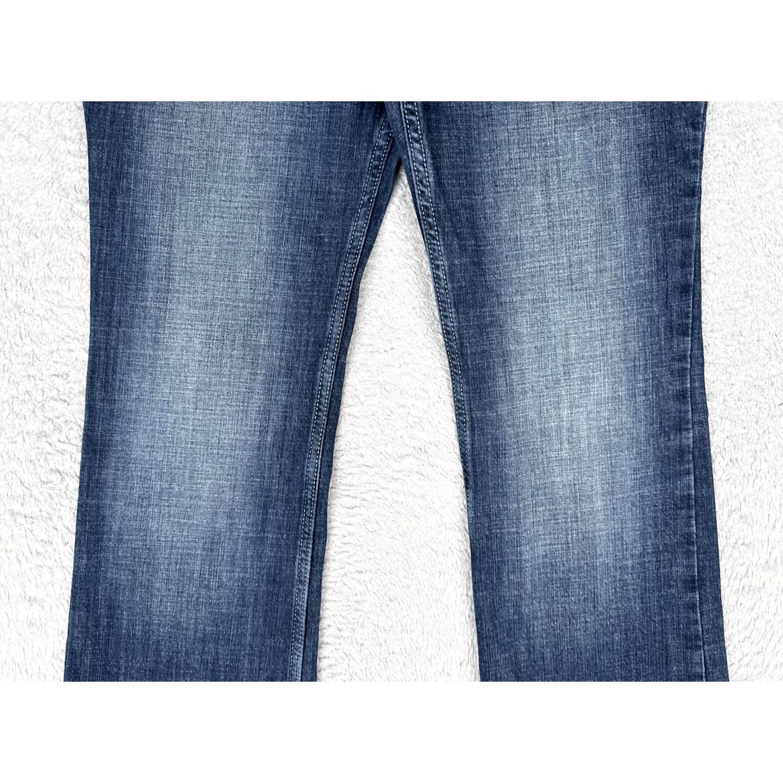 Wrangler Wrangler Jeans Bootcut Juniors 7X30 Blue Medium Wash Low Rise Stretch 28x28 Regular Women Retro Cowboy 5-Pocket Embroidered Denim Pants Size 28" / US 6 / IT 42 - 3 Thumbnail