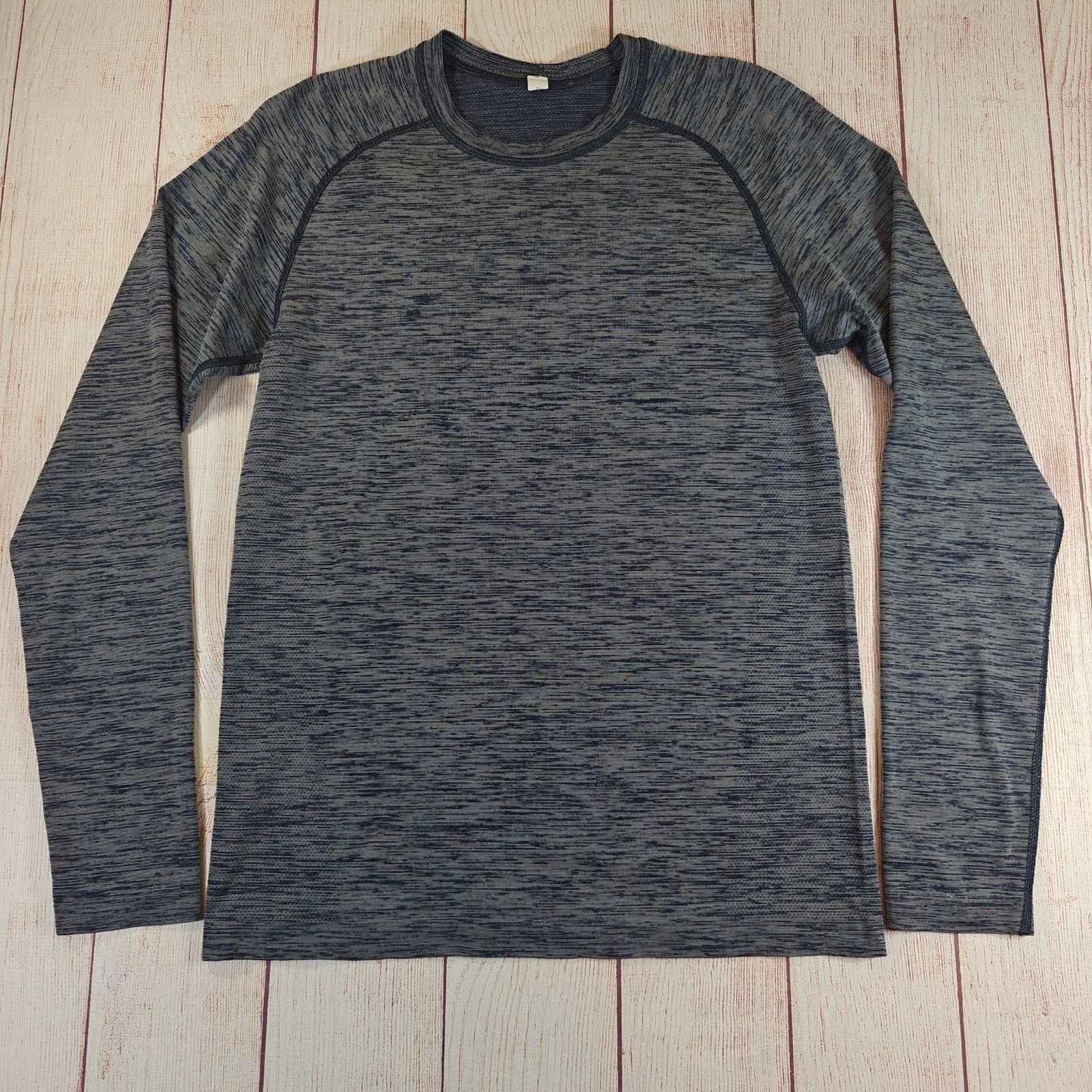 Lululemon Lululemon Metal Vent Tech Long Sleeve sz S Size US S / EU 44-46 / 1 - 1 Thumbnail