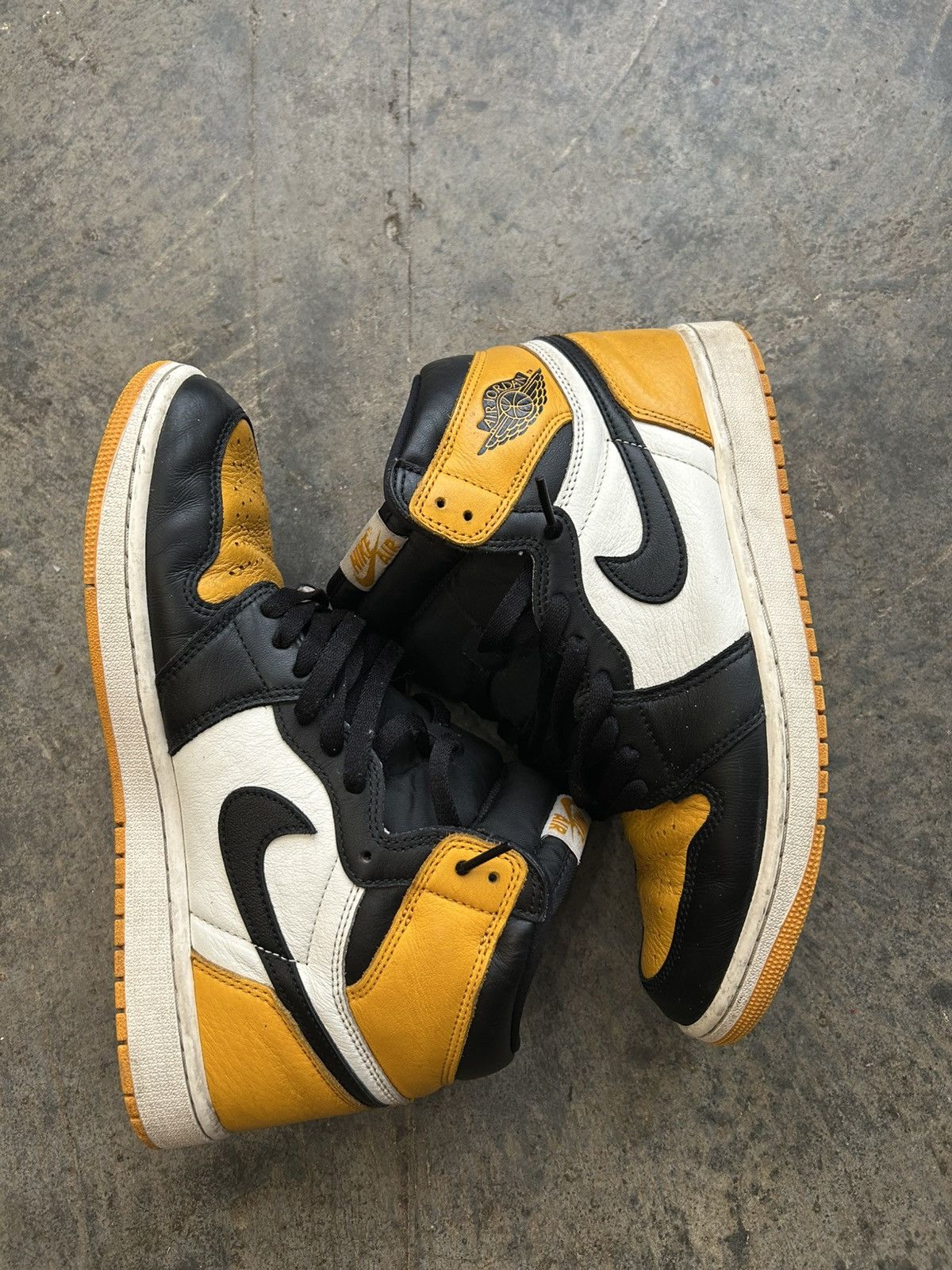 Jordan Brand Air Jordan 1 Retro High OG “Taxi” – Size 10 Size US 10 / EU 43 - 1 Thumbnail