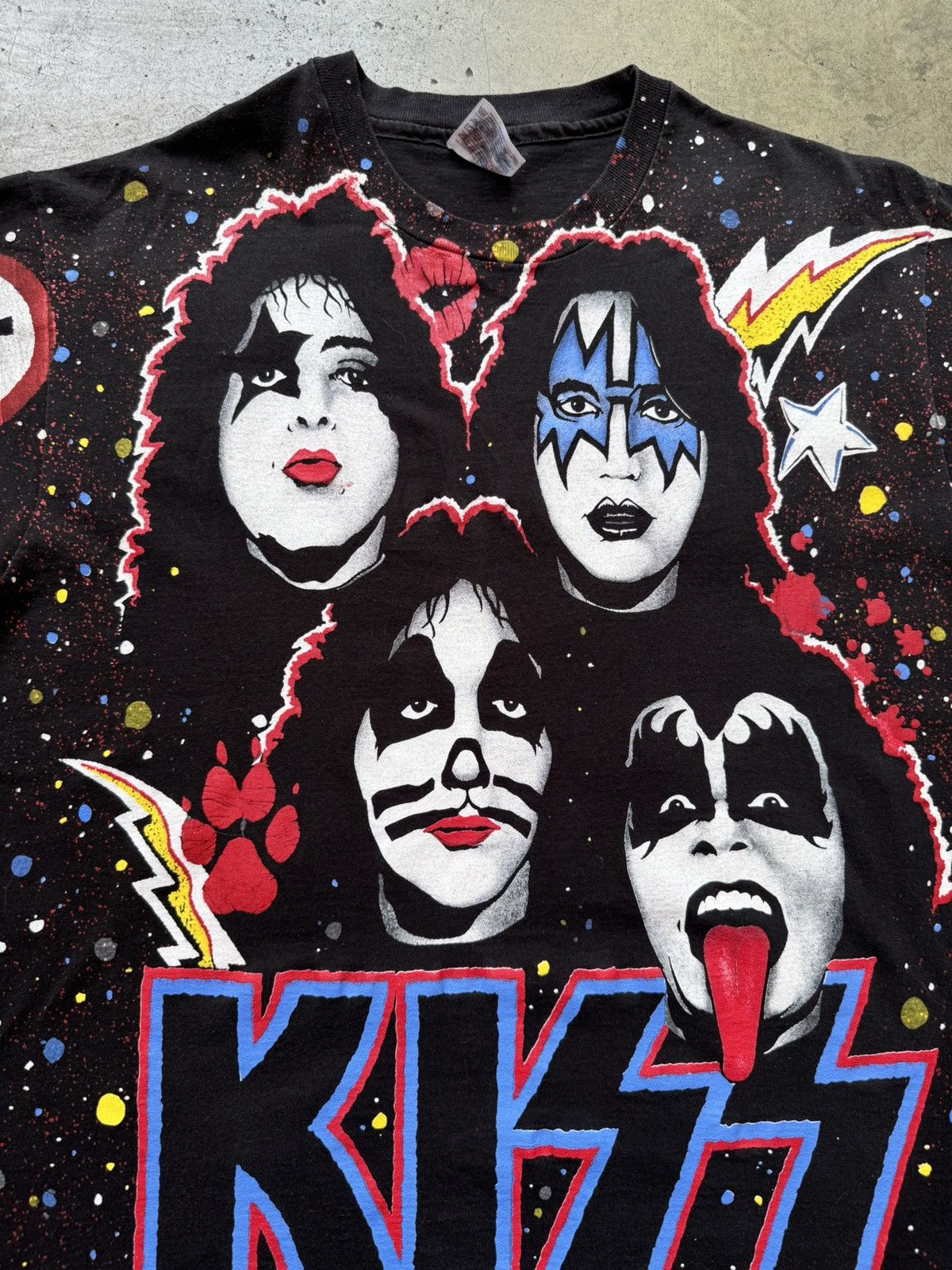 Vintage 1992 Kiss AOP Winterland All Over Print Band Tee Shirt Size US L / EU 52-54 / 3 - 3 Thumbnail