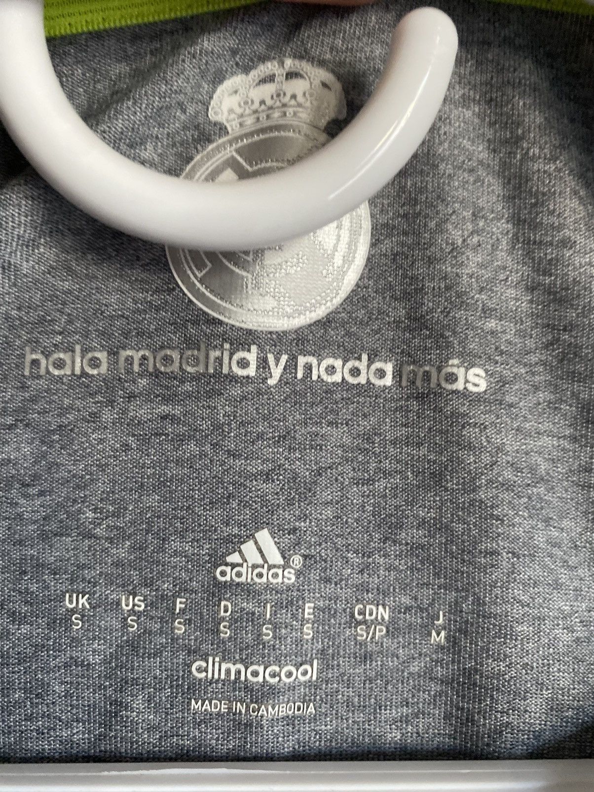 Adidas Real Madrid away 15/16 Size US S / EU 44-46 / 1 - 2 Thumbnail