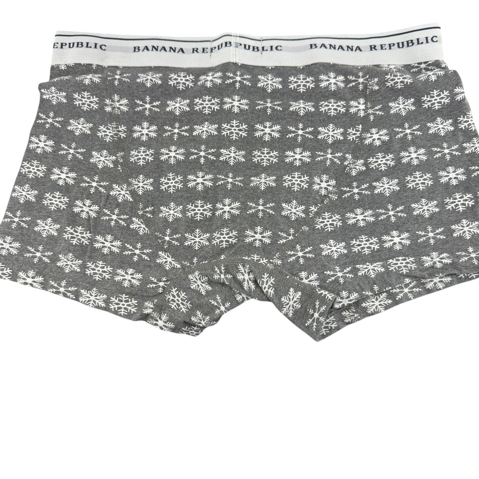 Banana Republic Banana Republic Snowflake White Grey Mens Boxer Size Medium Size ONE SIZE - 3 Thumbnail