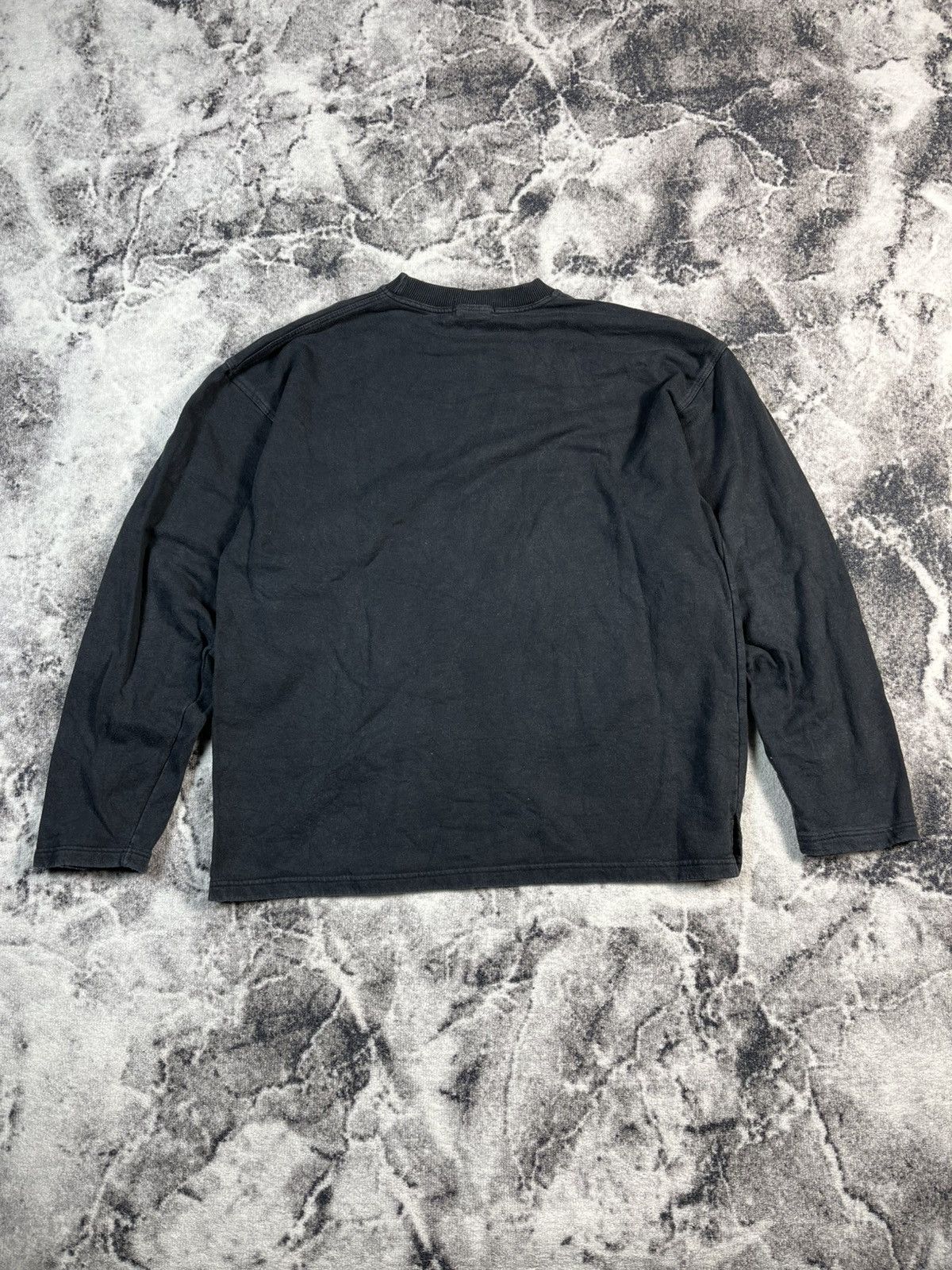 Vintage Vintage 90s Wolf Graphic Crewneck USA XL Size US XL / EU 56 / 4 - 7 Thumbnail