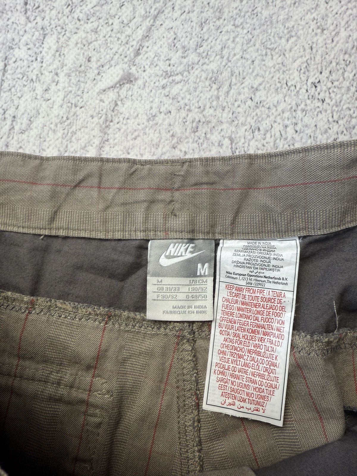 Nike Vintage Nike Shorts Japanese Y2K Size US 32 / EU 48 - 13 Thumbnail