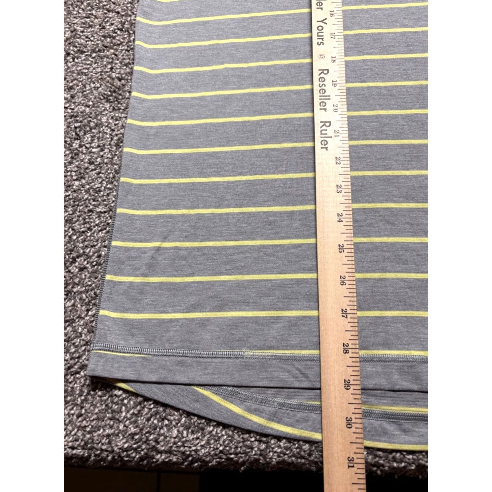 Lululemon Lululemon Evolution Polo Shirt Mens M Gray Yellow Striped Golf Athleisure Polo Shirt Size US M / EU 48-50 / 2 - 5 Thumbnail