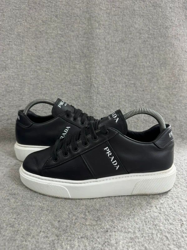 Prada Prada Black Leather Low Top Platform Sneakers Size 39 Size US 9 / IT 39 - 2 Thumbnail
