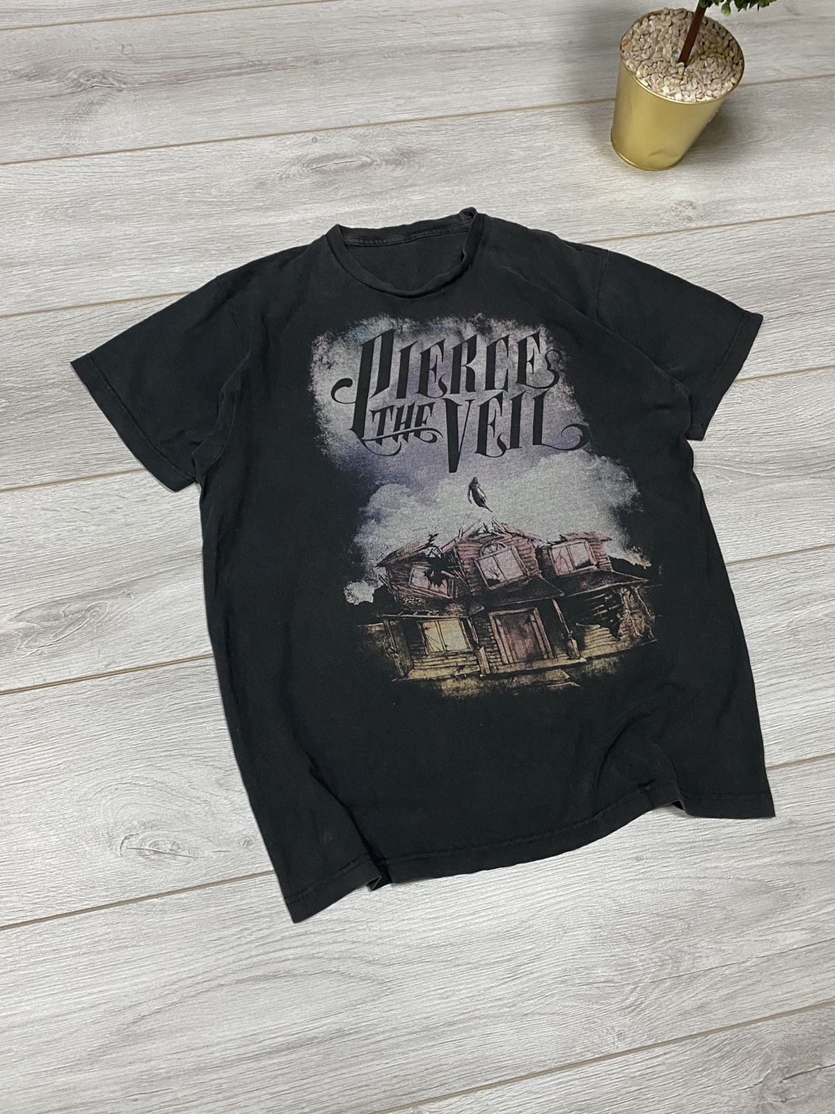 Band Tees Thrashed Faded Pierce The Veil Alternative Band Tee Size US M / EU 48-50 / 2 - 2 Thumbnail
