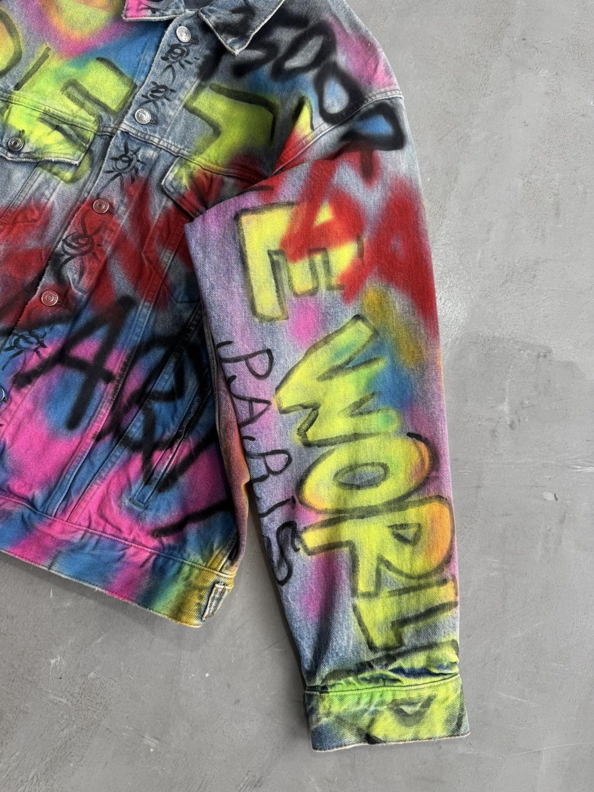Balenciaga Balenciaga - Graffiti Denim Jacket Size US S / EU 44-46 / 1 - 4 Thumbnail
