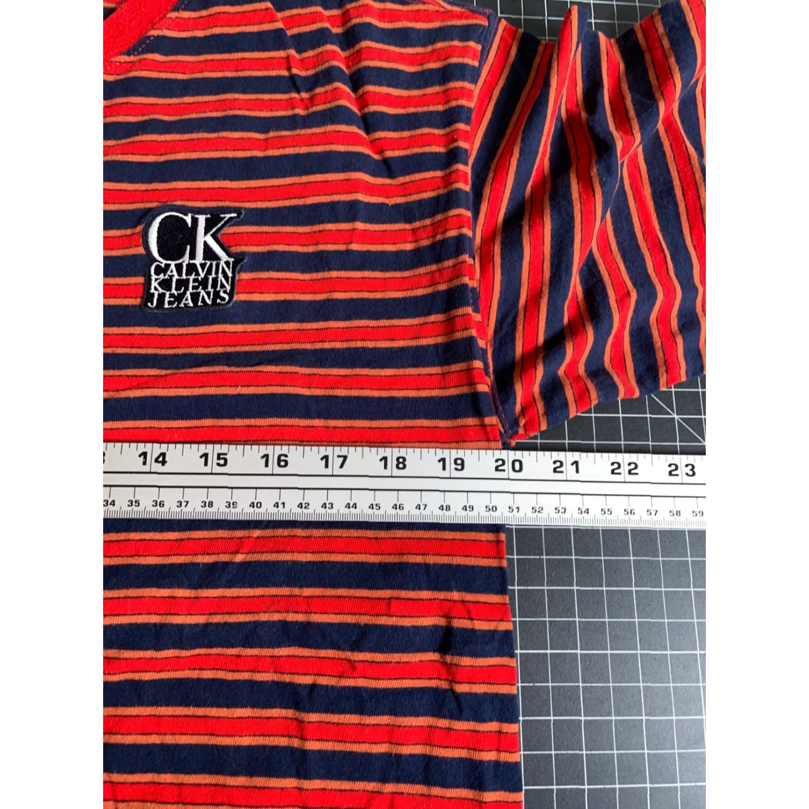 Guess VINTAGE 90s Calvin Klein T-Shirt Men M Red Blue Striped 100% Cotton USA Size US M / EU 48-50 / 2 - 5 Thumbnail