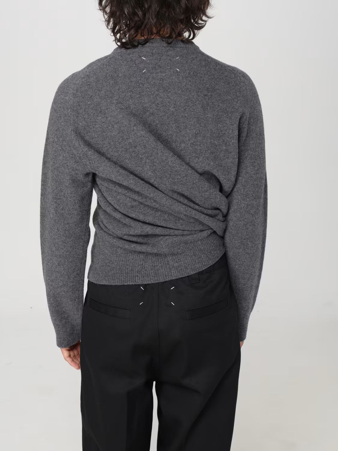 Maison Margiela o1s22i1n1024 Wool Crewneck Pullover Sweater in Grey Size US M / EU 48-50 / 2 - 5 Thumbnail