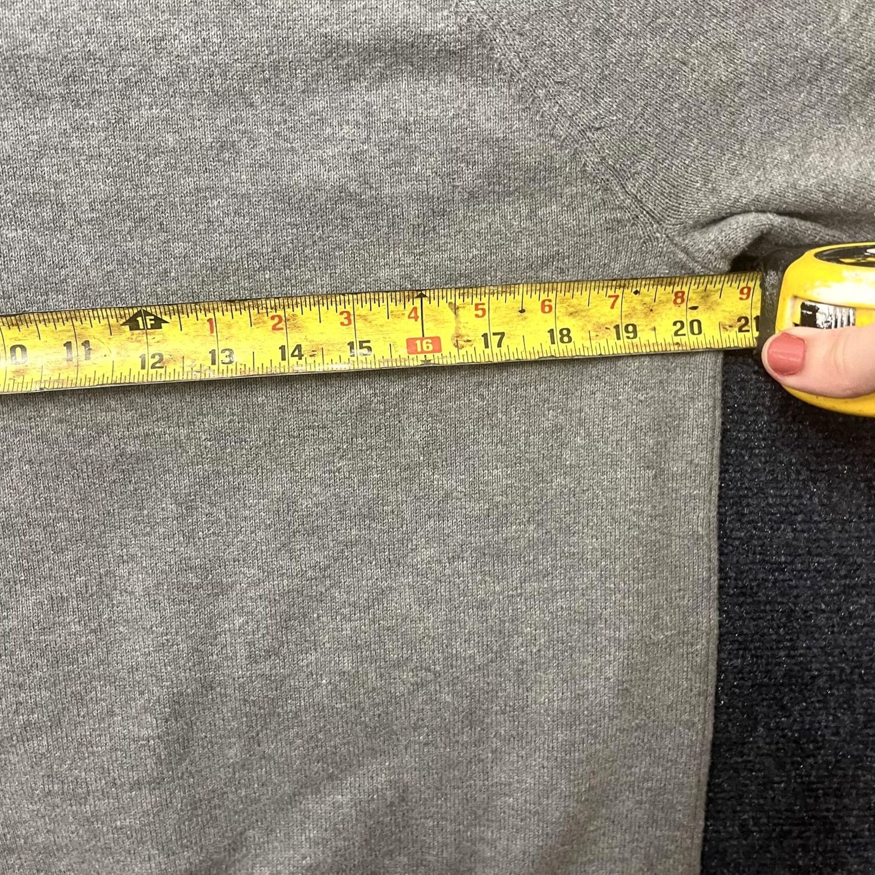 Express Express Sweater Mens Large Gray Stripe Sleeve Crewneck Cotton Knit Pullover Y2K Size US L / EU 52-54 / 3 - 5 Thumbnail