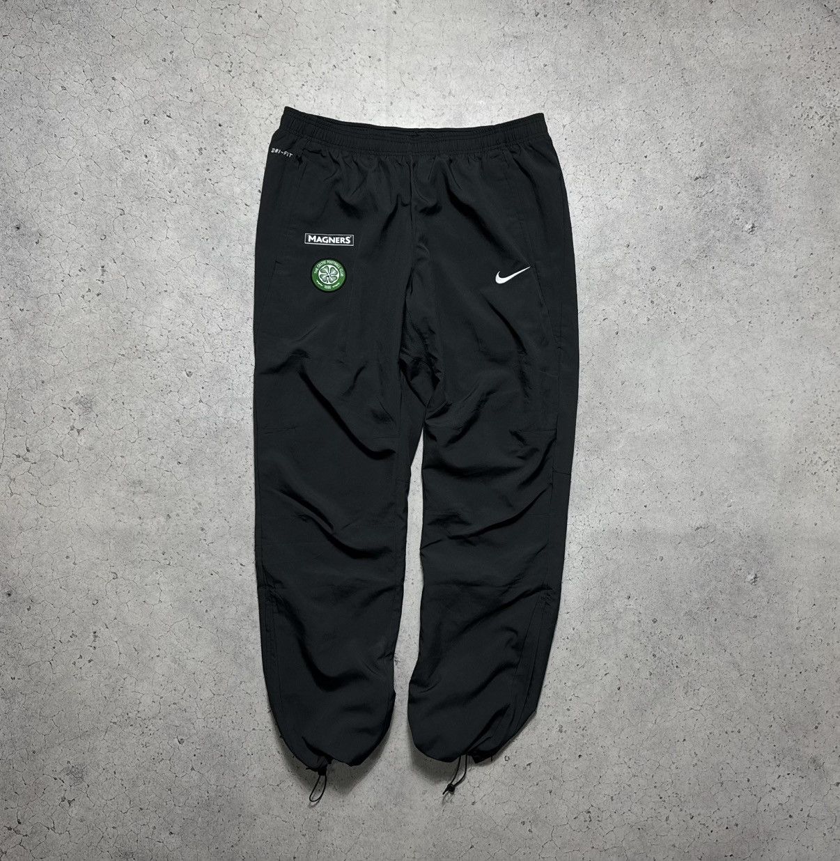 Nike Nike Celtic Vintage Nylon Track Suit Football Jacket & Pants Size US XL / EU 56 / 4 - 11 Thumbnail
