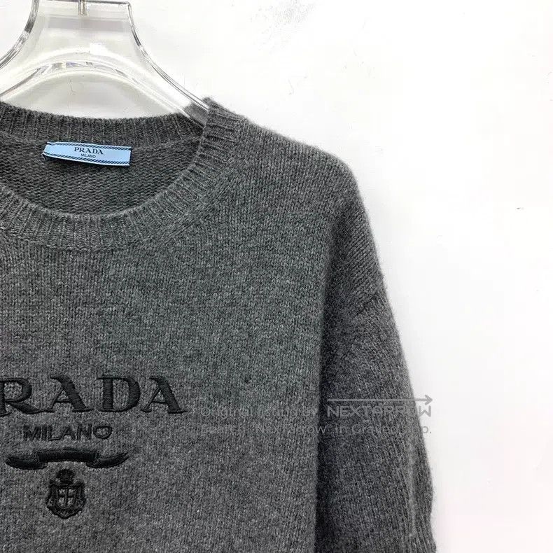 Prada Prada 22 gray logo round-neck wool mixed cashmere knitted Size XS / US 0-2 / IT 36-38 - 3 Thumbnail
