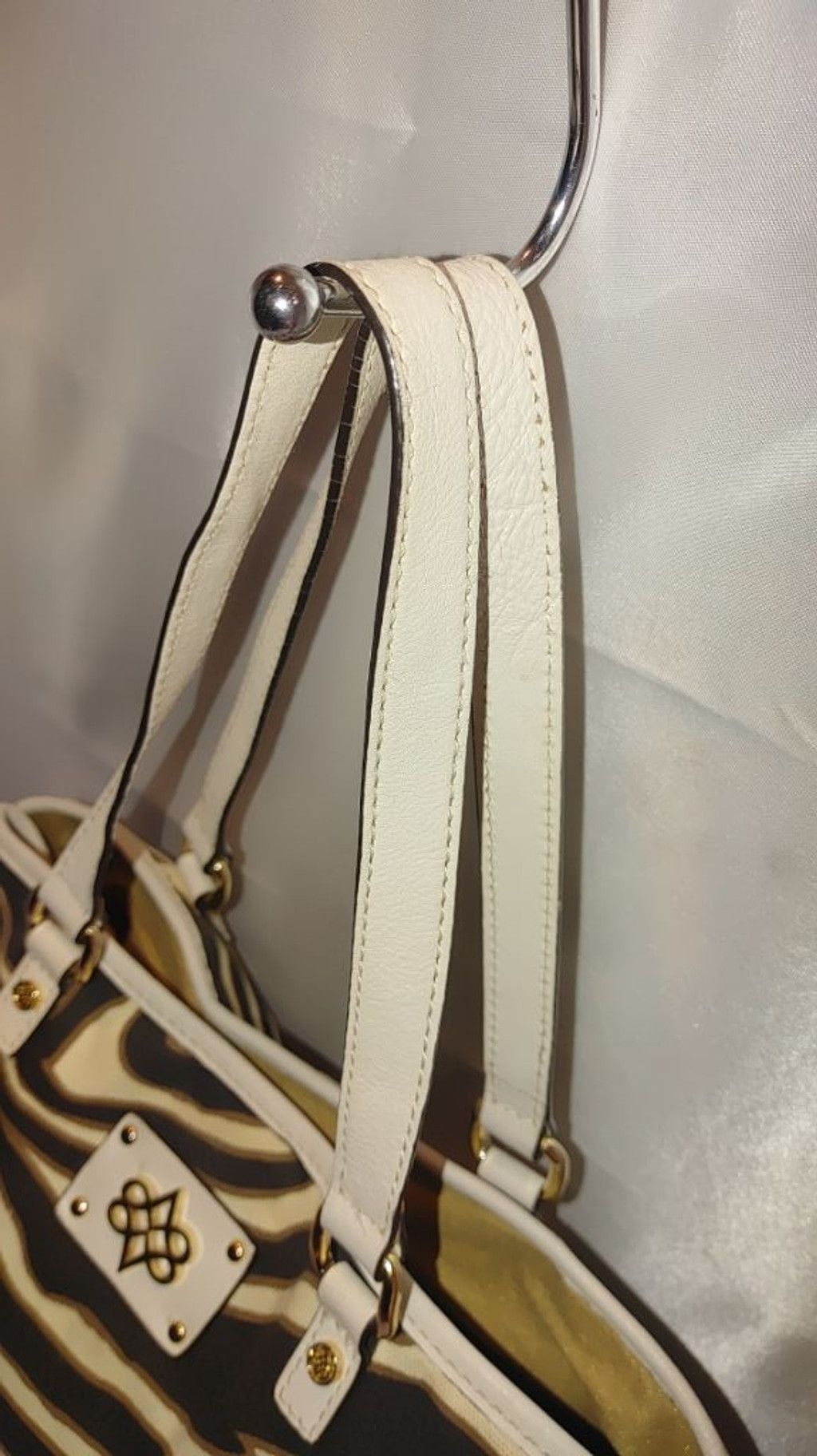 Antonio Maurizi Antonio Melani Zebra Striped Canvas Tote w. Leather Trim Size ONE SIZE - 5 Thumbnail