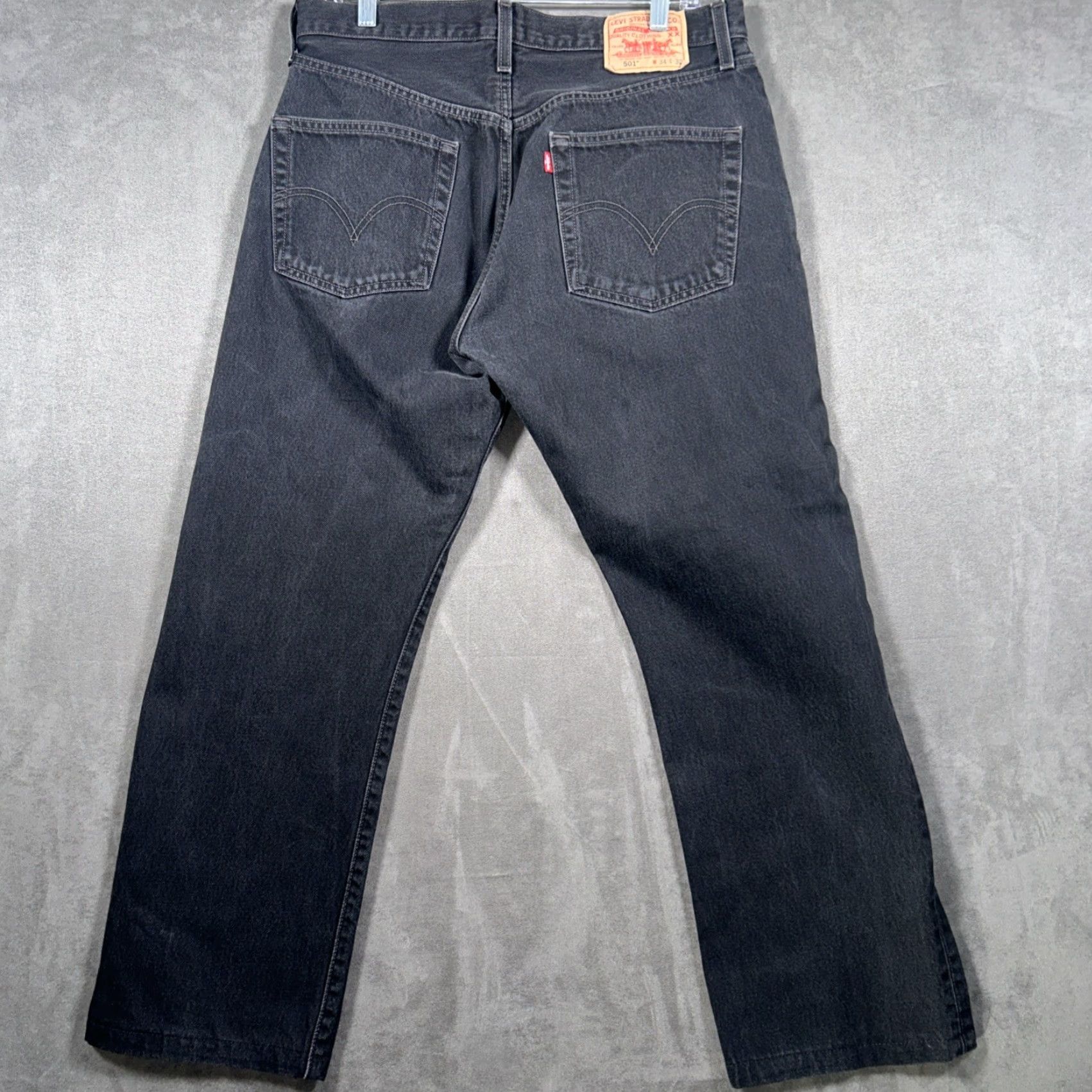 Levi's VINTAGE Levi's 501 Jeans Mens 34x30 Black Denim Button Fly 00501-0660 Regular 5-Pocket Logo Size US 34 / EU 50 - 7 Thumbnail