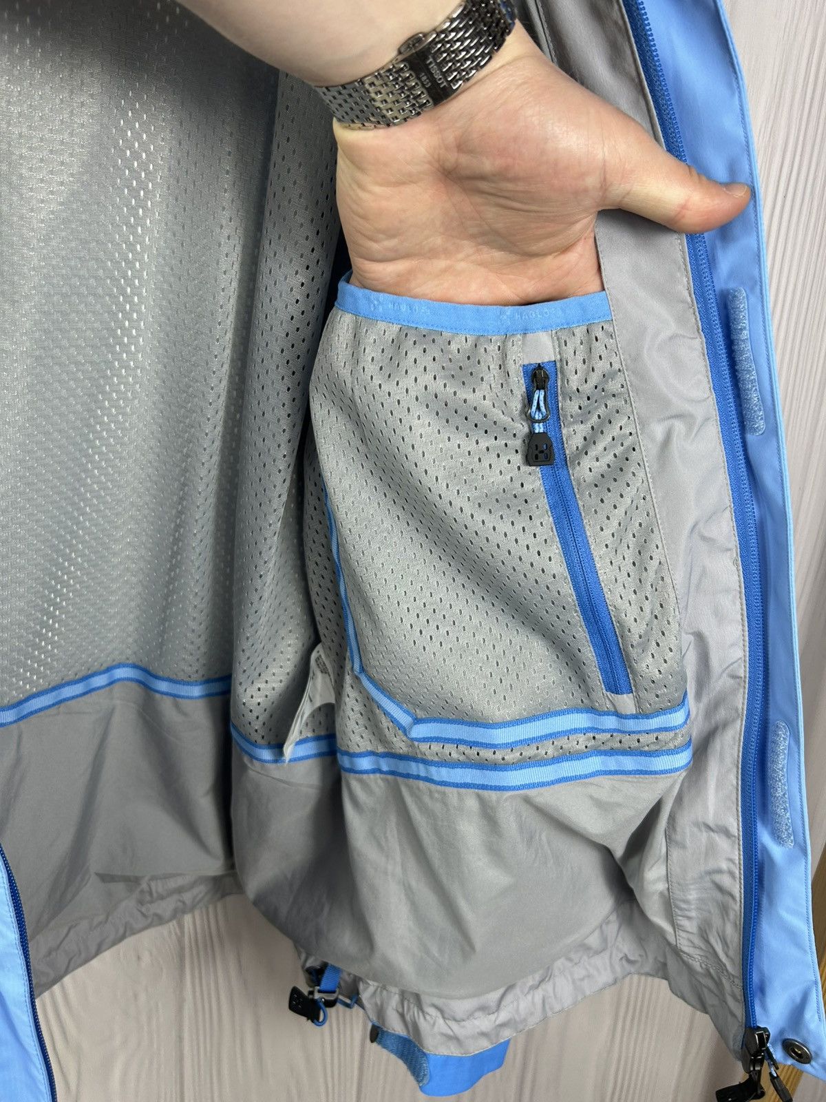 Haglofs Haglofs Gore-Tex Astral Orion Helio Women’s Jacket Size XL Size XL / US 12-14 / IT 48-50 - 9 Thumbnail