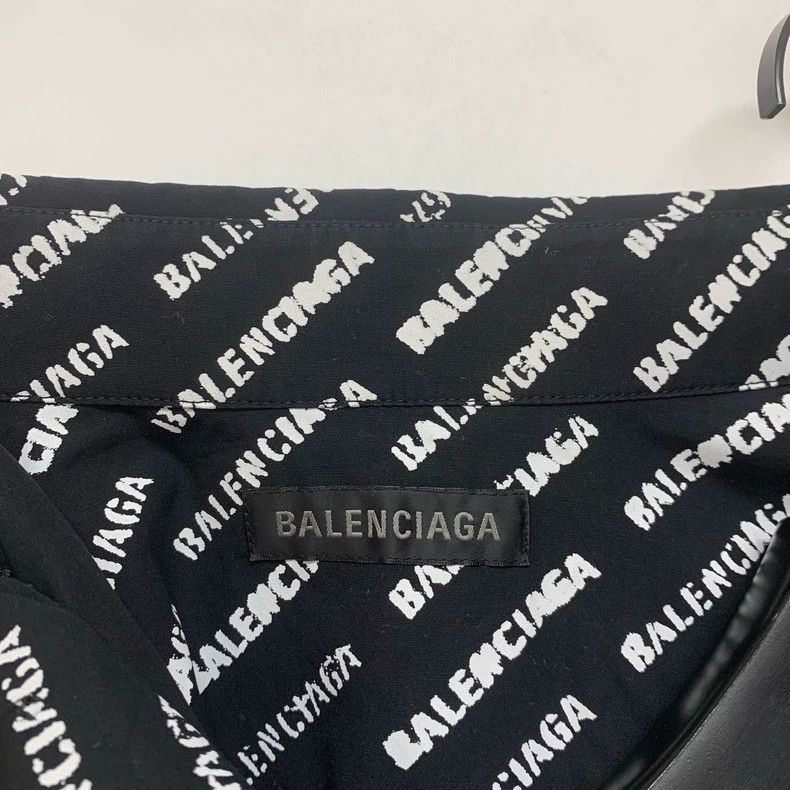 Balenciaga Balenciaga size 37 Full Print Short Sleeve Shirt Size US XS / EU 42 / 0 - 2 Thumbnail