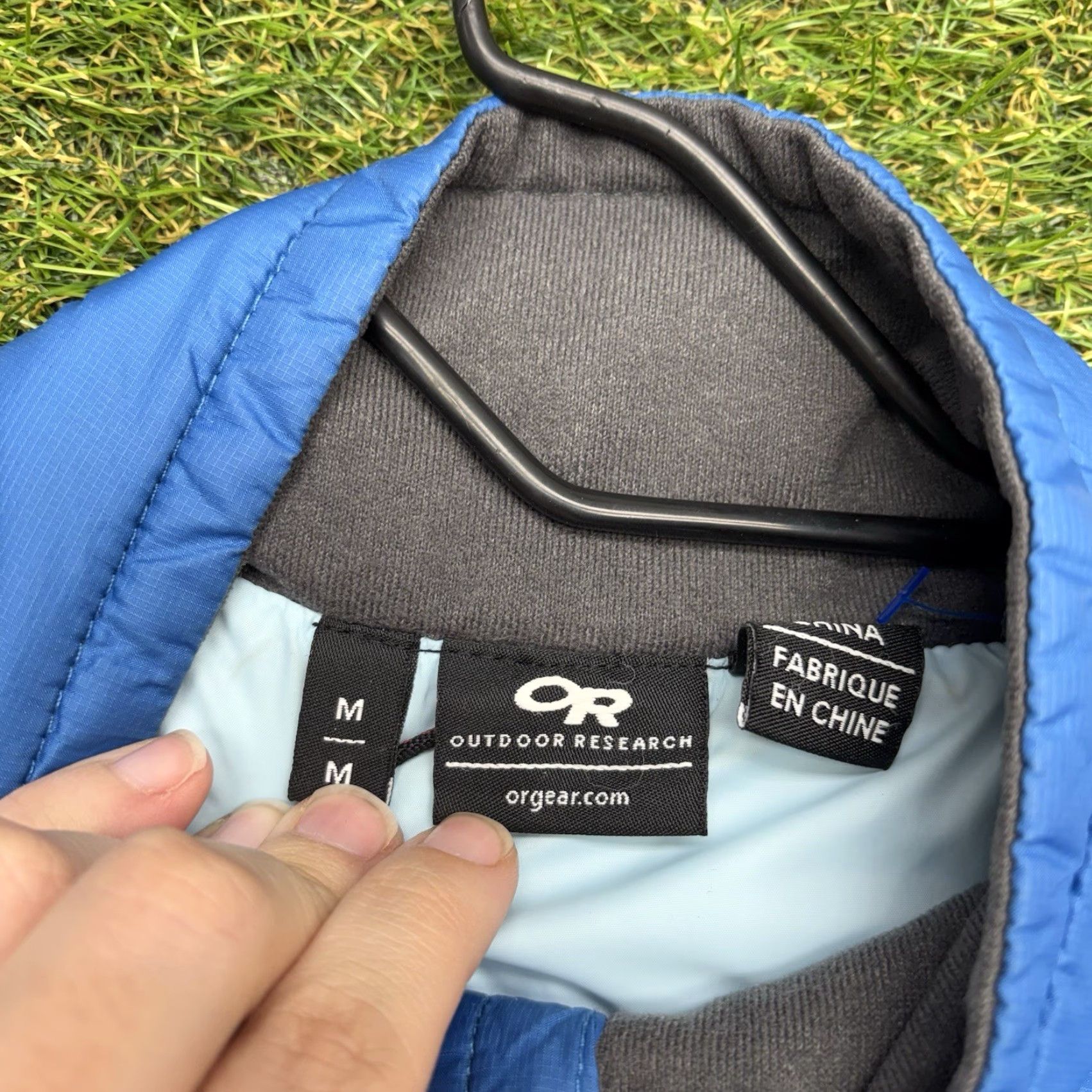 Outdoor Research Outdoor Research Jacket Womens Medium Aqua Hooded Zip Down Outdoor Hiking Jacket Size M / US 6-8 / IT 42-44 - 4 Thumbnail