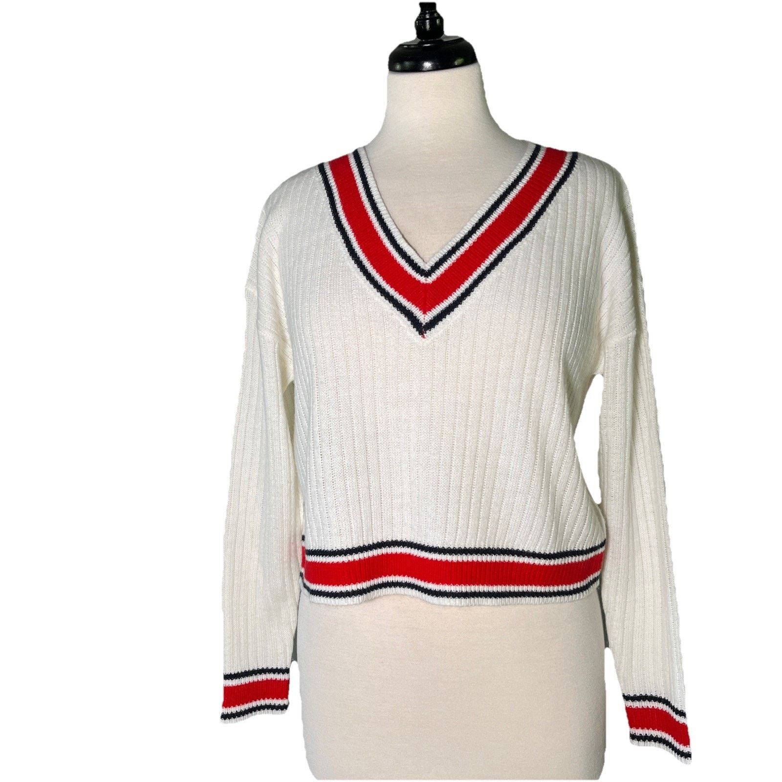 Divided Divided Knit Crop Sweater Small Preppy White w/ Red Trim Size S / US 4 / IT 40 - 1 Thumbnail