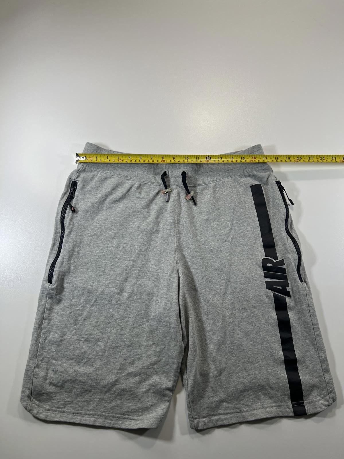 Unknown London Nike Grey Athletic Shorts and 'AIR' Print L Size US 34 / EU 50 - 6 Thumbnail