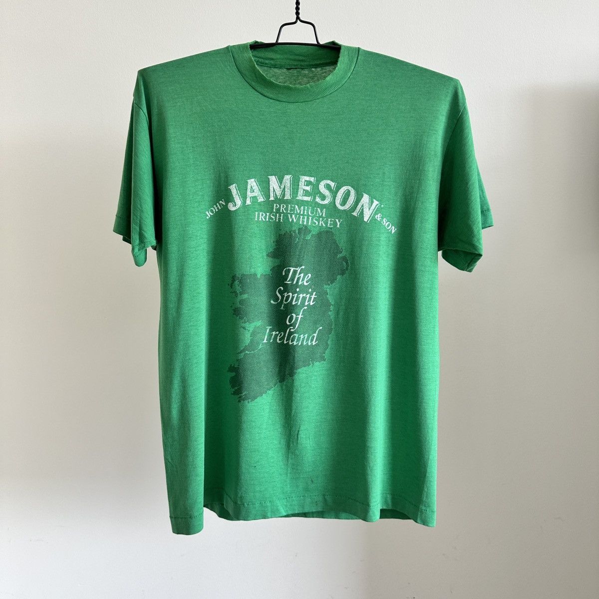 Vintage Vintage 1980s Jameson Irish Whiskey T-Shirt Distressed L Size US L / EU 52-54 / 3 - 2 Thumbnail