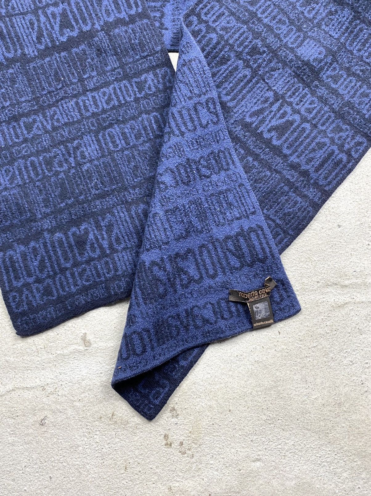 Just Cavalli Rare! Vintage Roberto Cavalli Scarves Italy Made Size ONE SIZE - 5 Thumbnail