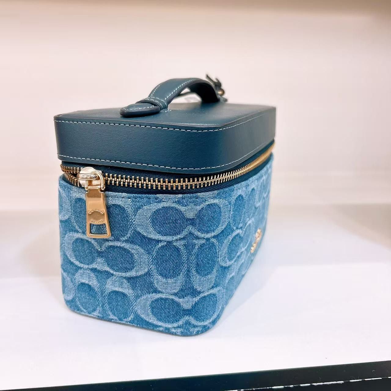 Coach Cosmetic Case In Signature Denim CDC16 Size ONE SIZE - 2 Thumbnail