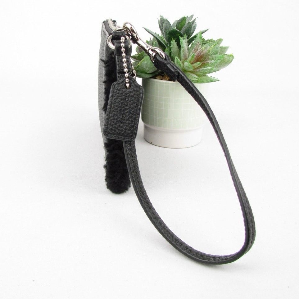 Coach Coach Black Pebbled Leather Wristlet with Shearling Trim Size ONE SIZE - 4 Thumbnail