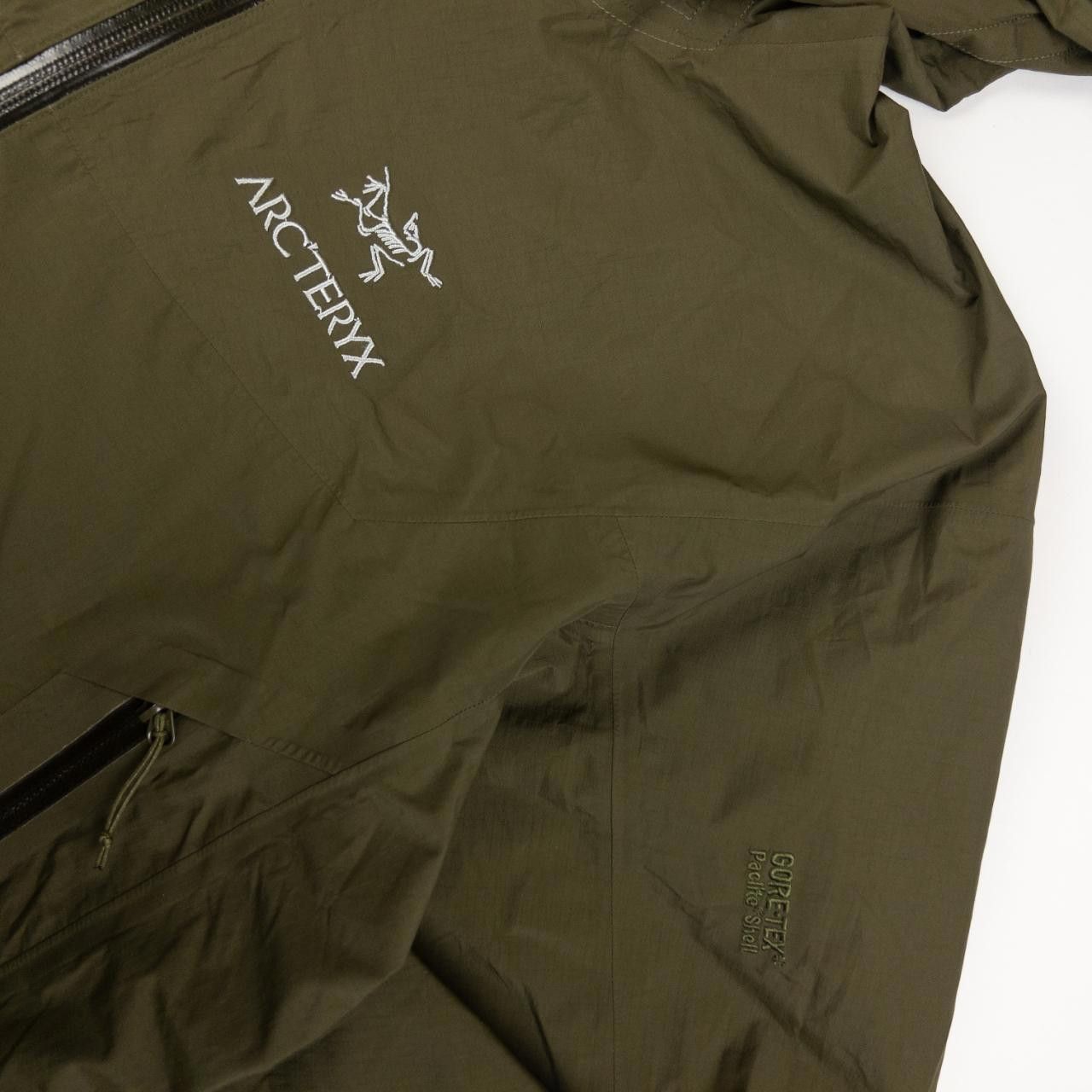 Arc'teryx Vintage Arcteryx Goretex Paclite Shell Zip Up Jacket Size M Size US M / EU 48-50 / 2 - 3 Thumbnail