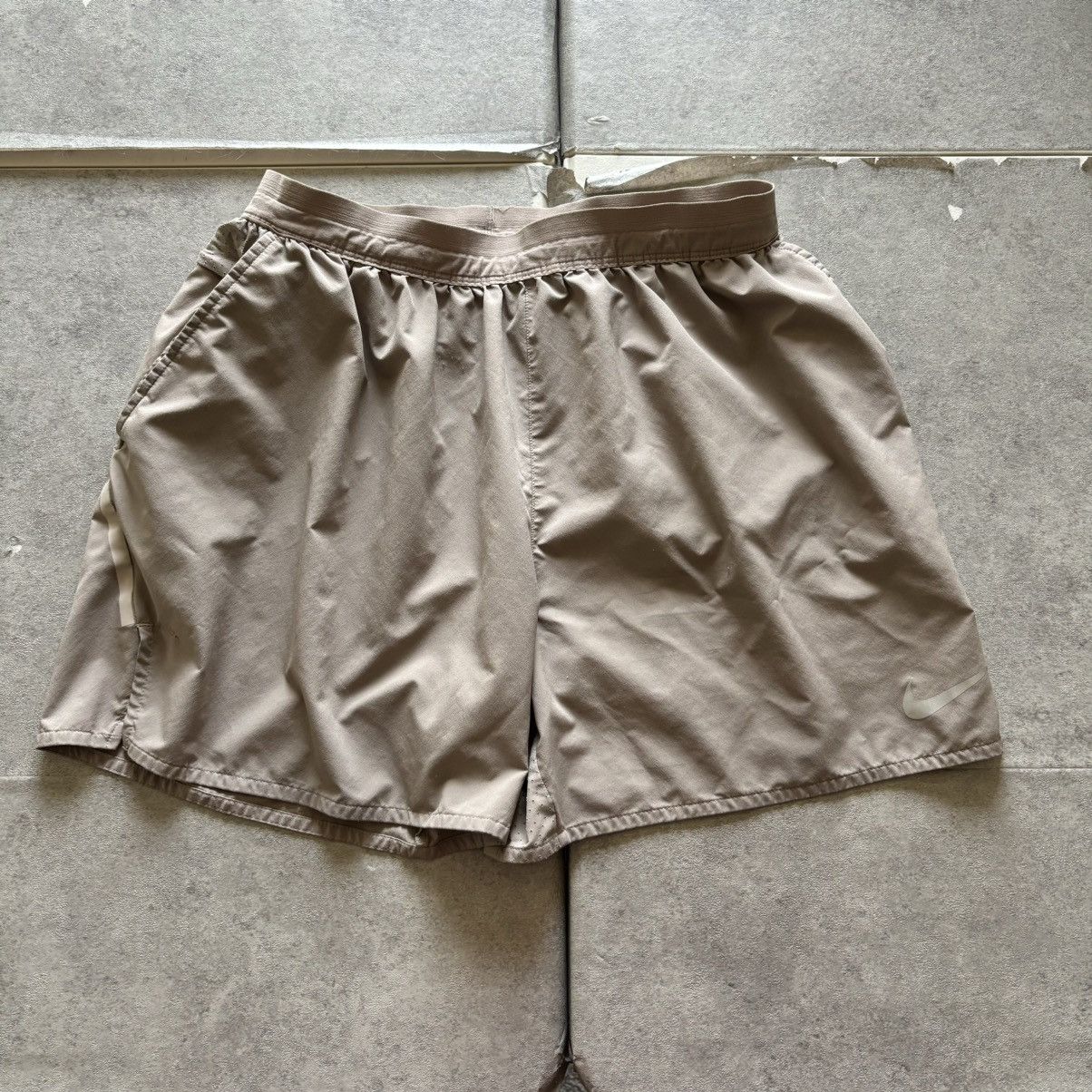 Nike Tan nike running shorts Size US 30 / EU 46 - 1 Thumbnail