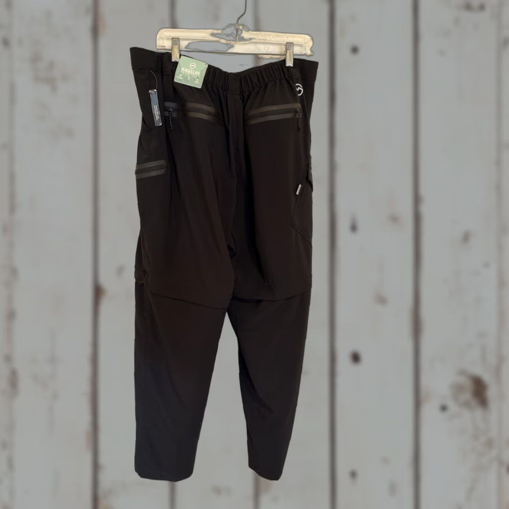 Vintage Magellan Outdoors Mens Black Overcast Flex Zip Off Pants Shorts L Regular Cargo 32 In Zip Off New w Tag Size US 33 - 1 Thumbnail