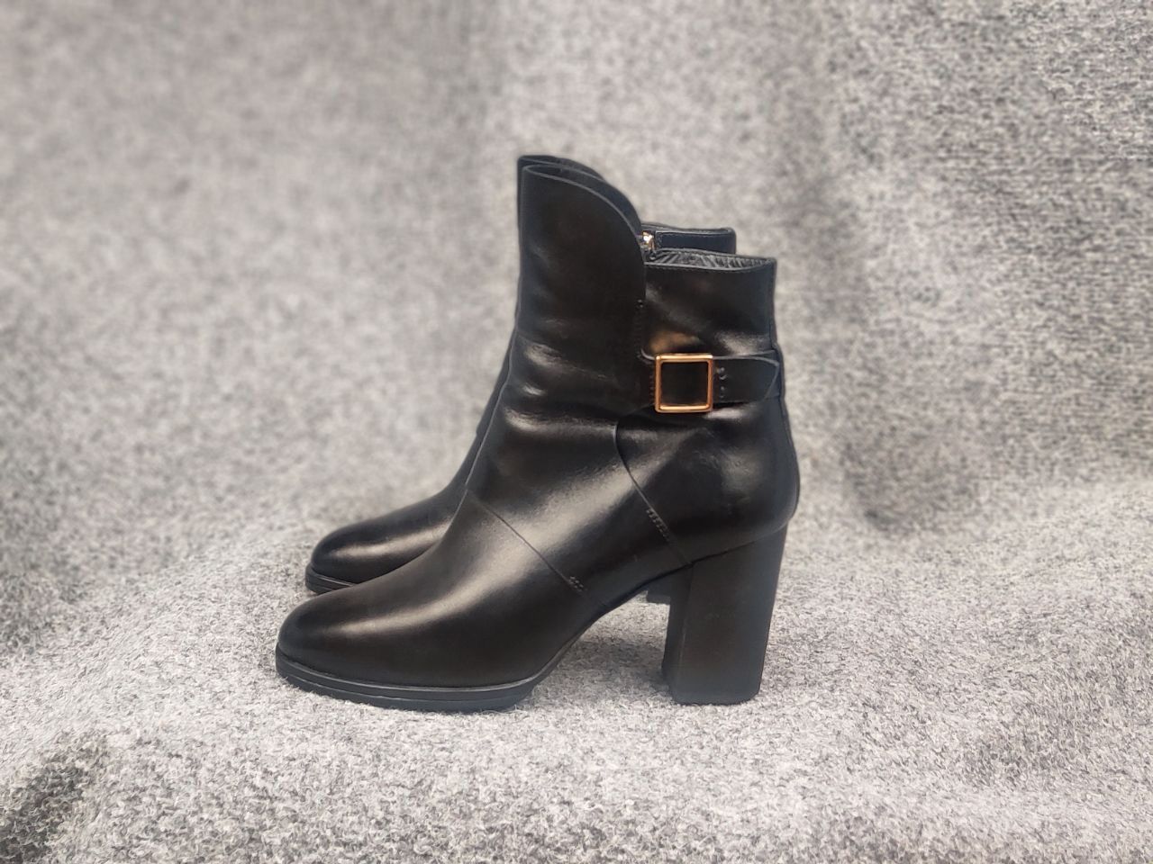 Tod's Tod's Design elegant black leather ankle Zip Boots Shoes Size US 7.5 / IT 37.5 - 8 Thumbnail