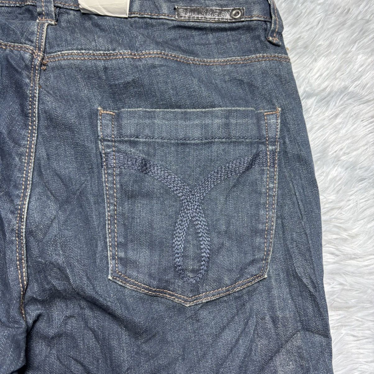 Calvin Klein Calvin Klein Women's Bootcut Jeans - Dark Rinse Size 28" / US 6 / IT 42 - 8 Thumbnail