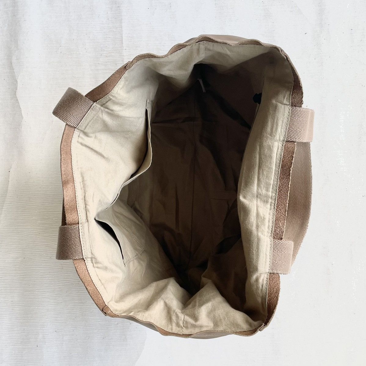 agnes b. Beige Leather Tote Bag Size ONE SIZE - 11 Thumbnail