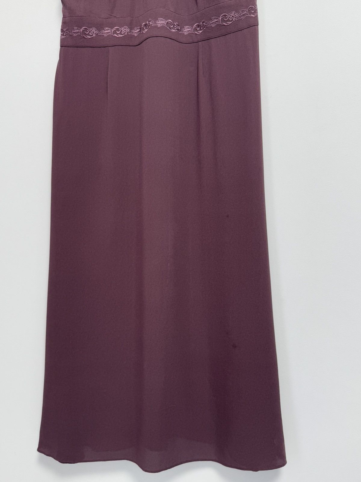 Laura Ashley Vintage Laura Ashley Embroidered Crepe Tea Dress in Mauve Size L / US 10 / IT 46 - 12 Thumbnail