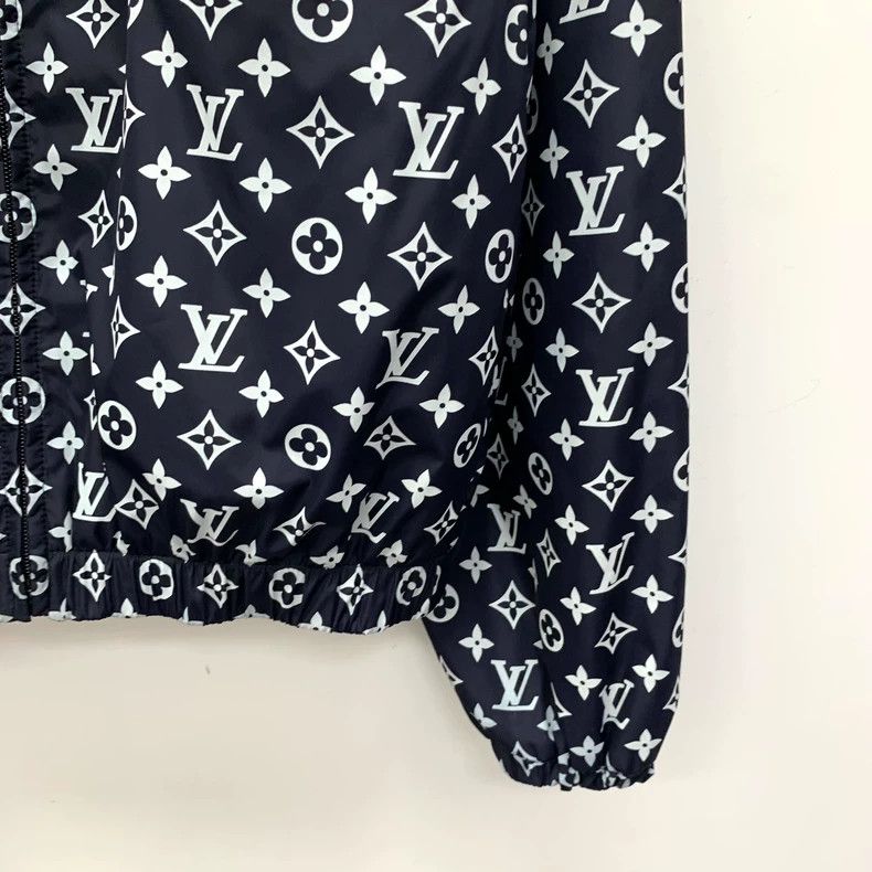 Louis Vuitton Louis Vuitton Long Sleeve Jacket with Standing Neck and Zi Size US M / EU 48-50 / 2 - 4 Thumbnail
