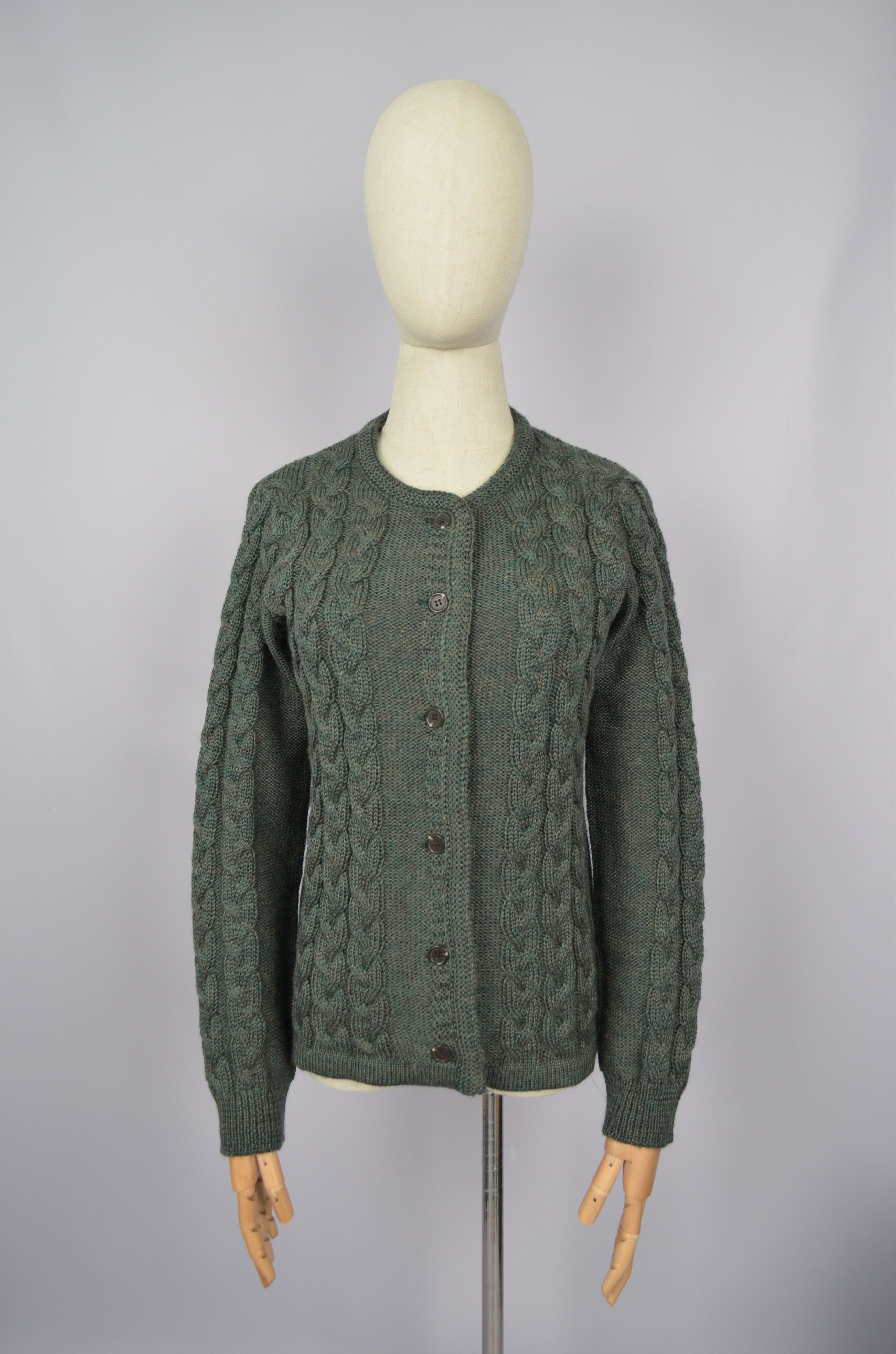 Designer Munrospun Cableknit Cardigan Size S Moss Green Pure New Wool Size S / US 4 / IT 40 - 2 Thumbnail