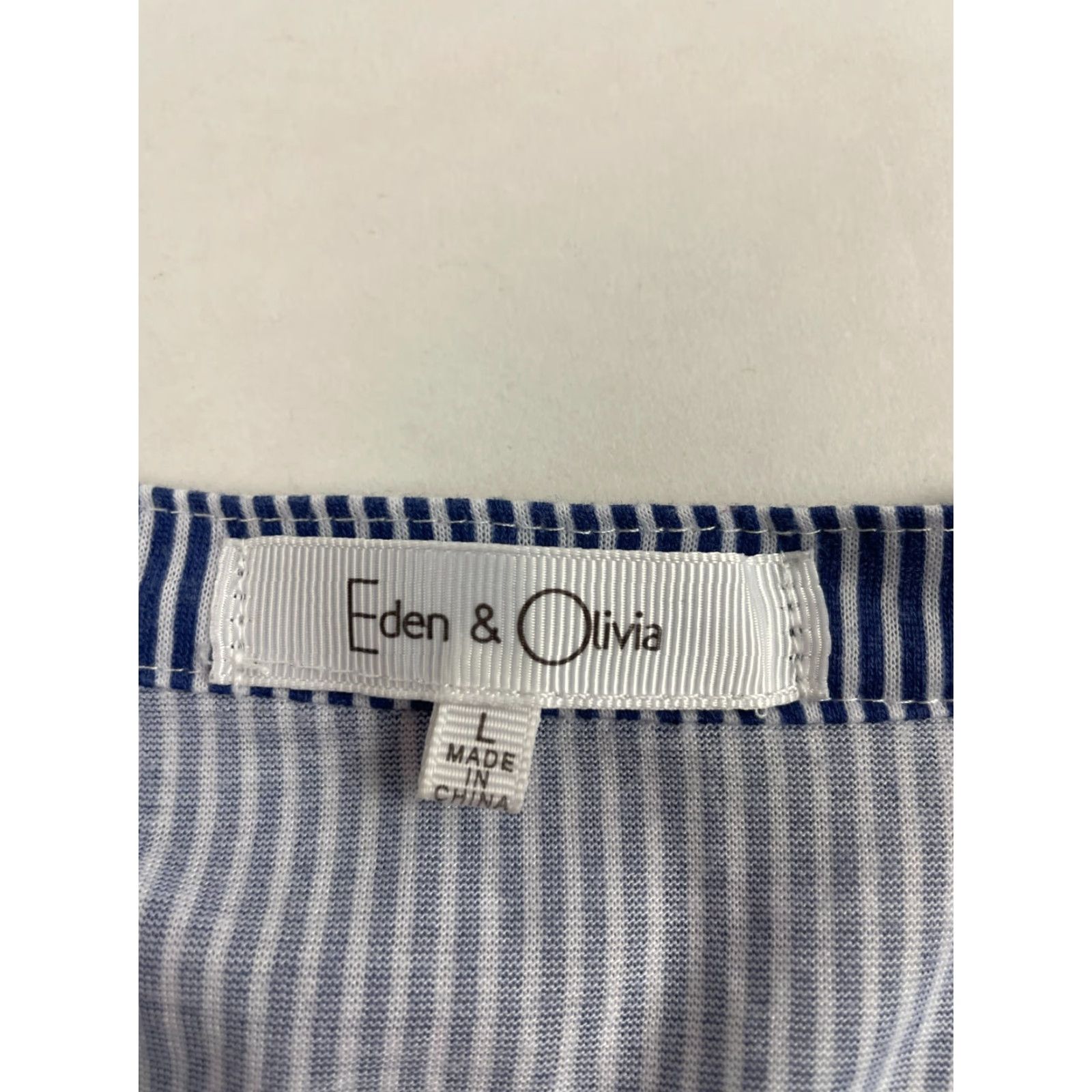 Vintage Eden & Olivia Shirt Women's L Blue White Striped V-Neck Short Sleeve Tabs Shirt Size L / US 10 / IT 46 - 7 Thumbnail