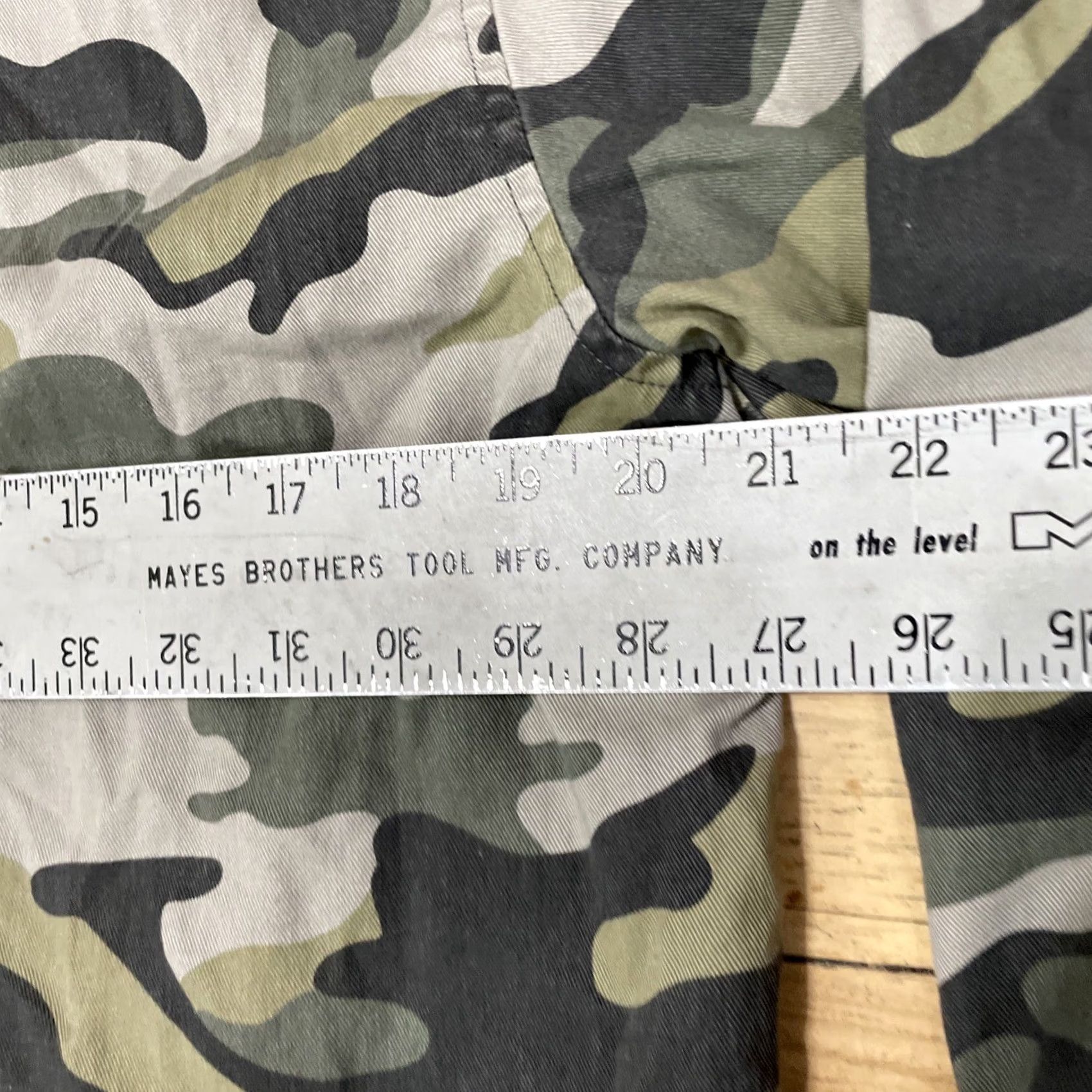 Forever 21 FOREVER 21 Jacket Men S Camouflage Army Green Gray Lined Bomber Button Snap Waist Cinched Canvas Polyester Casual Military Style 90s Size US S / EU 44-46 / 1 - 7 Thumbnail