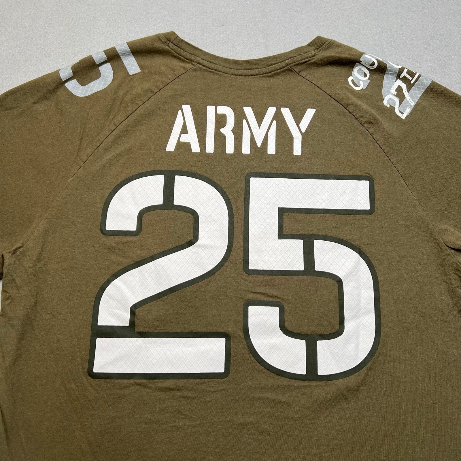 Nike Nike Army Football Army Black Knights Rivalry T Shirt L Size US L / EU 52-54 / 3 - 8 Thumbnail