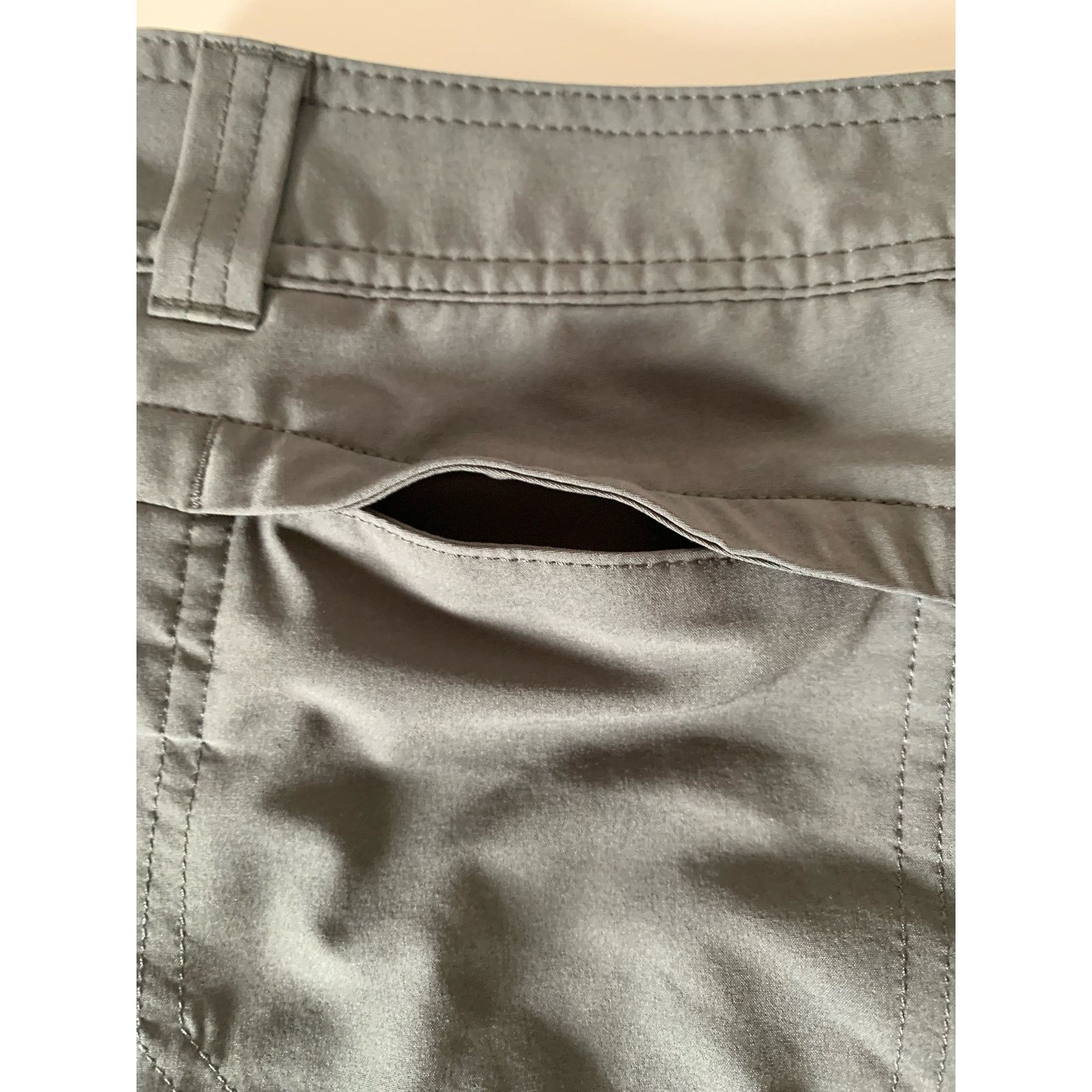 Eddie Bauer Eddie Bauer skort size 4 Gray Size 27" / US 4 / IT 40 - 6 Thumbnail