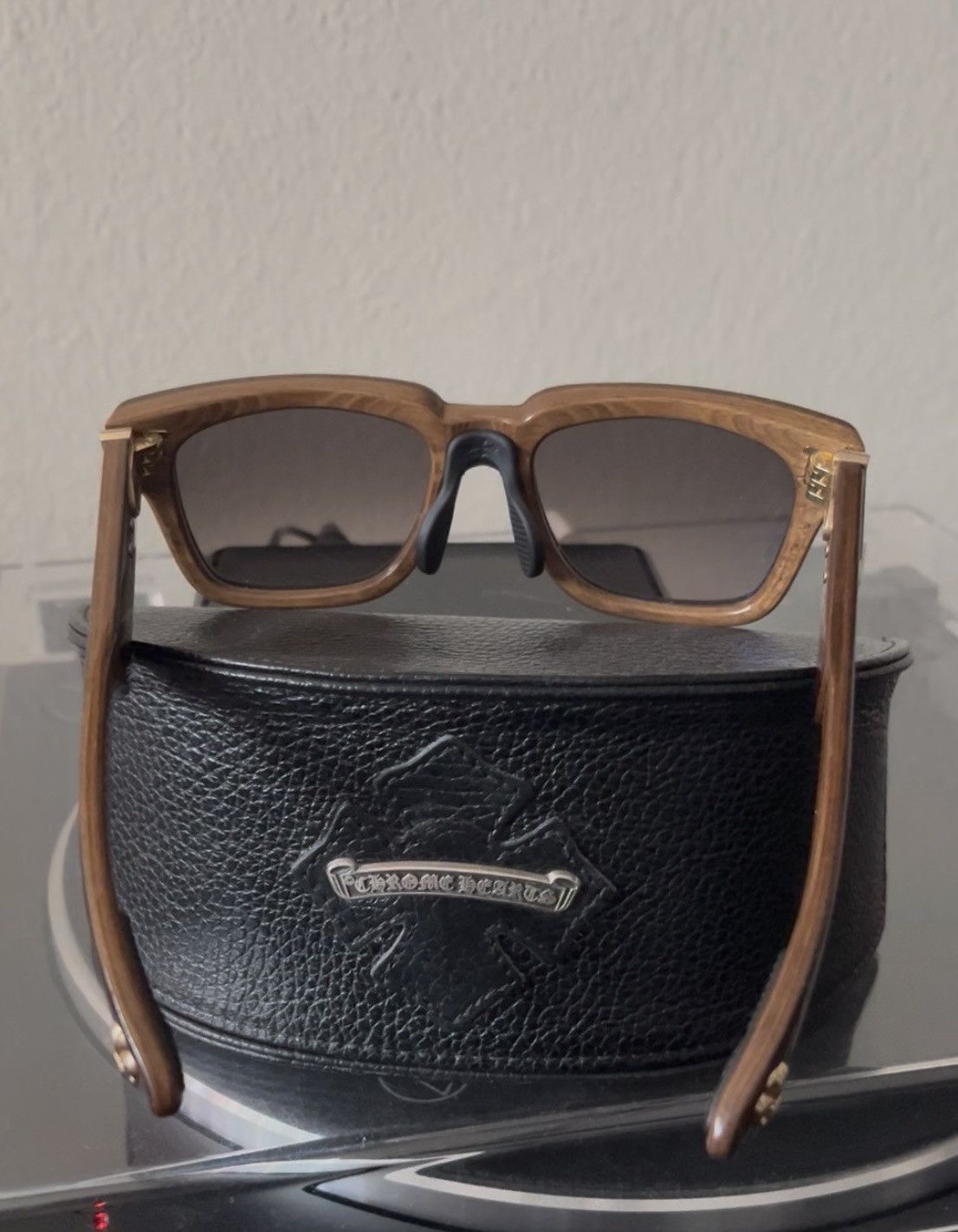 Chrome Hearts Chrome Hearts Lilith Wood Sunglasses WEWE-PV Brown Gold Size ONE SIZE - 10 Thumbnail