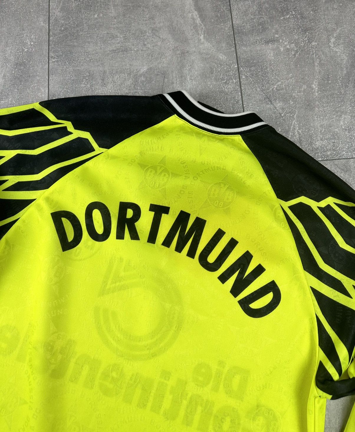 Nike Nike Borussia Dortmund 1994/95 Home Soccer Football Jersey Size US S / EU 44-46 / 1 - 25 Thumbnail