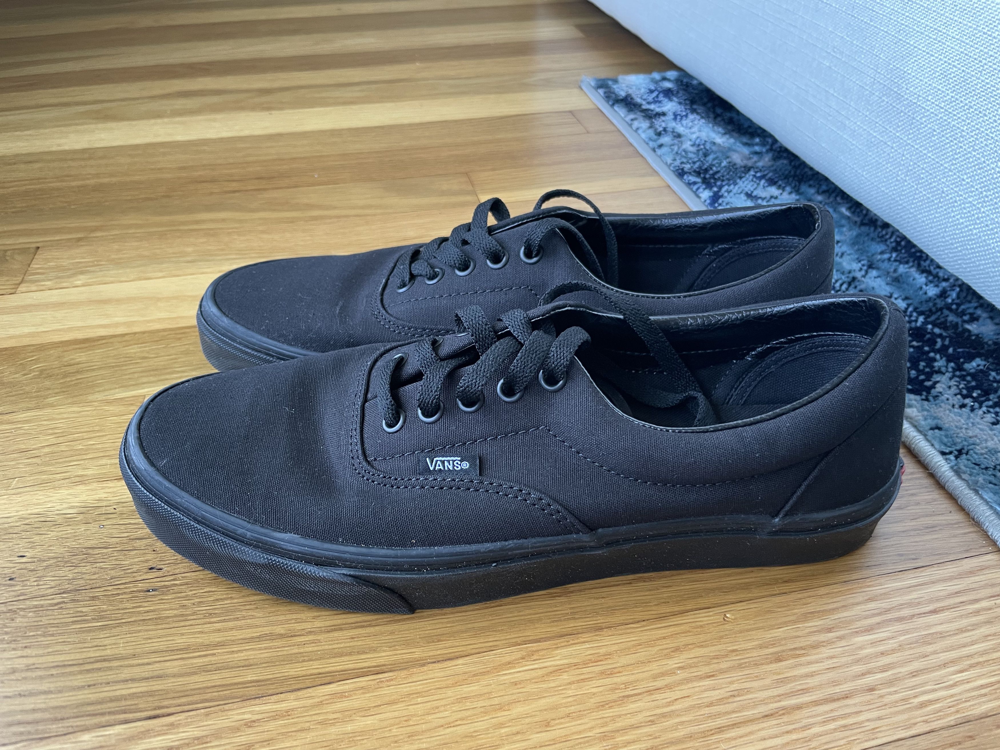 Vans Vans Authentic Skate Shoe Size US 10.5 / EU 43-44 - 2 Thumbnail
