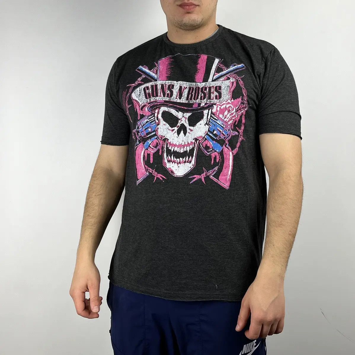 Guns N' Roses Guns n Roses T-shirt rock band size Medium Size US M / EU 48-50 / 2 - 1 Thumbnail